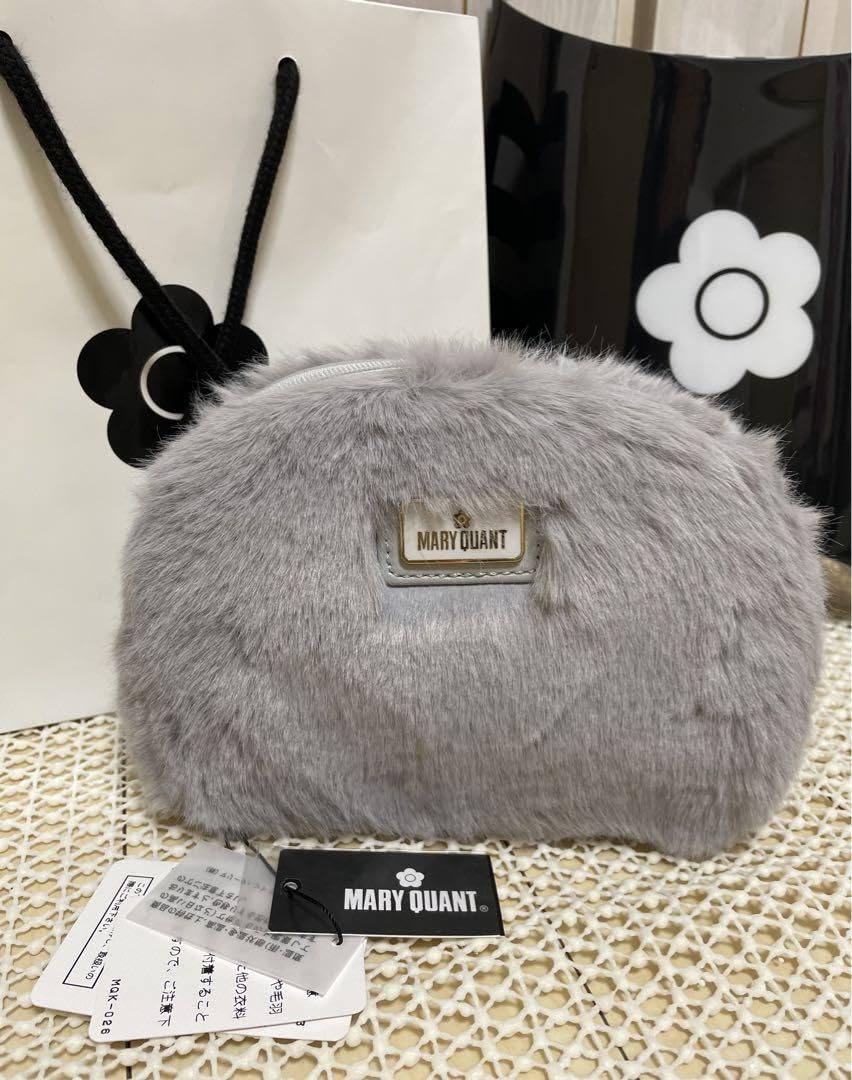 Amazon.co.jp: MARY QUANT ファーポーチ ケース付 : ファッション