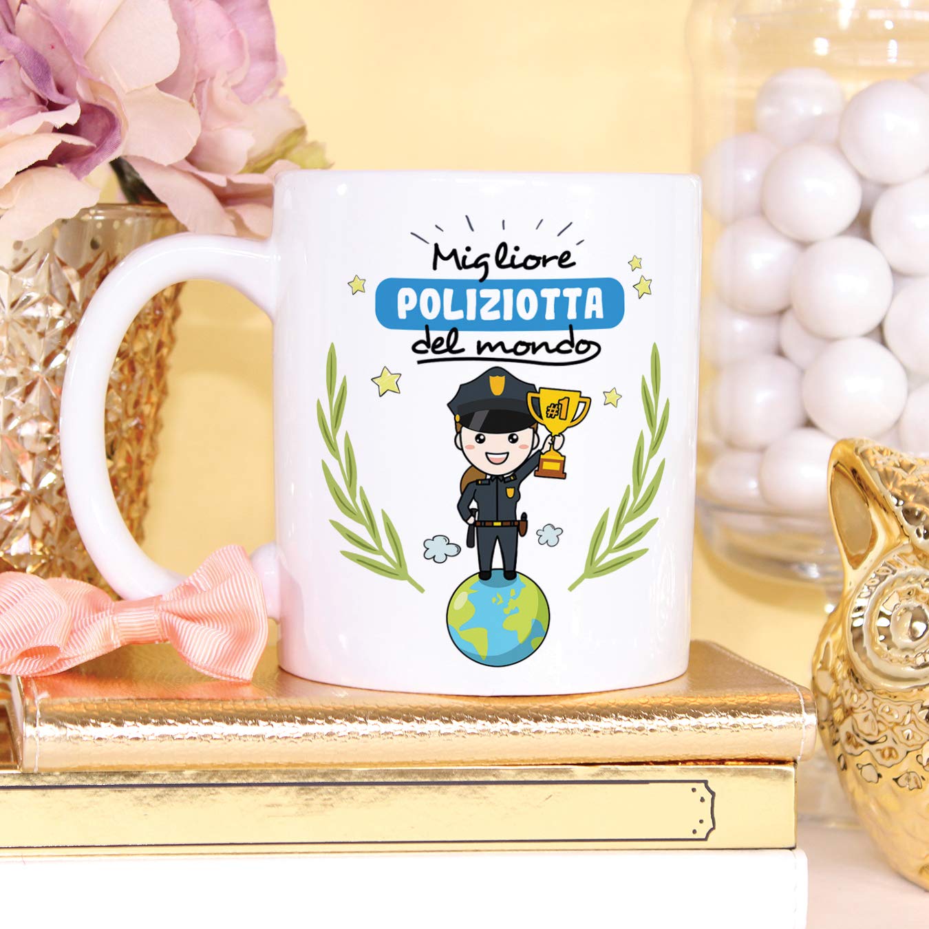 Mugffins Poliziotto Tazze Originali di caffè e Colazione da Regalare Lavoratori e Professionisti - Questa Tazza appartiene al Meglio Poliziotto dell'universo - Ceramica 350 ml