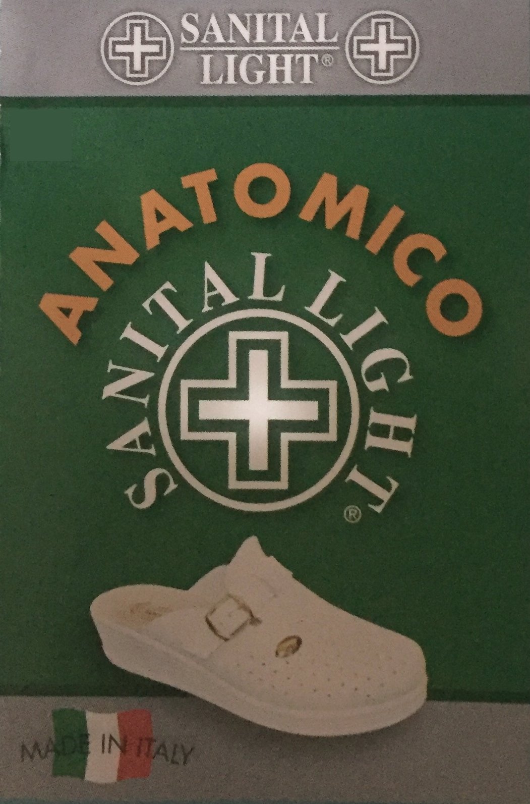 Sanitella 2350, weiße Hausschuhe mit Innensohle aus Echtholz, leichter Schuhboden, mikro-perforiertes Obermaterial aus Leder
