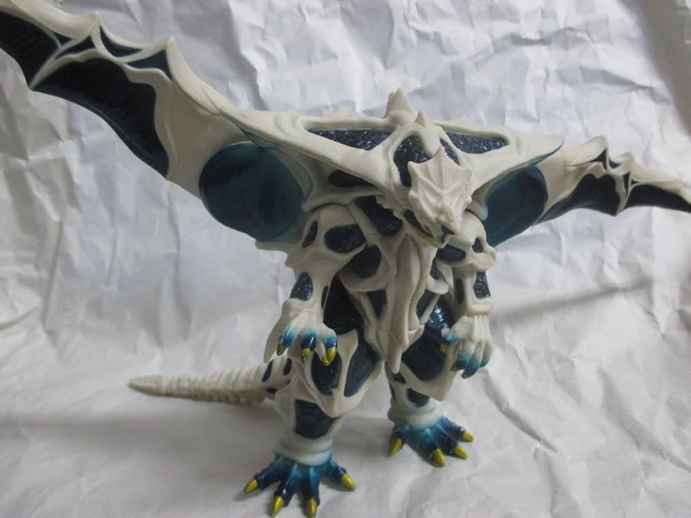 絶版　バンダイ　怪獣　ソフビ Amazon.co.jp: バンダイ絶版ウルトラマン怪獣ソフビ ゲランダ