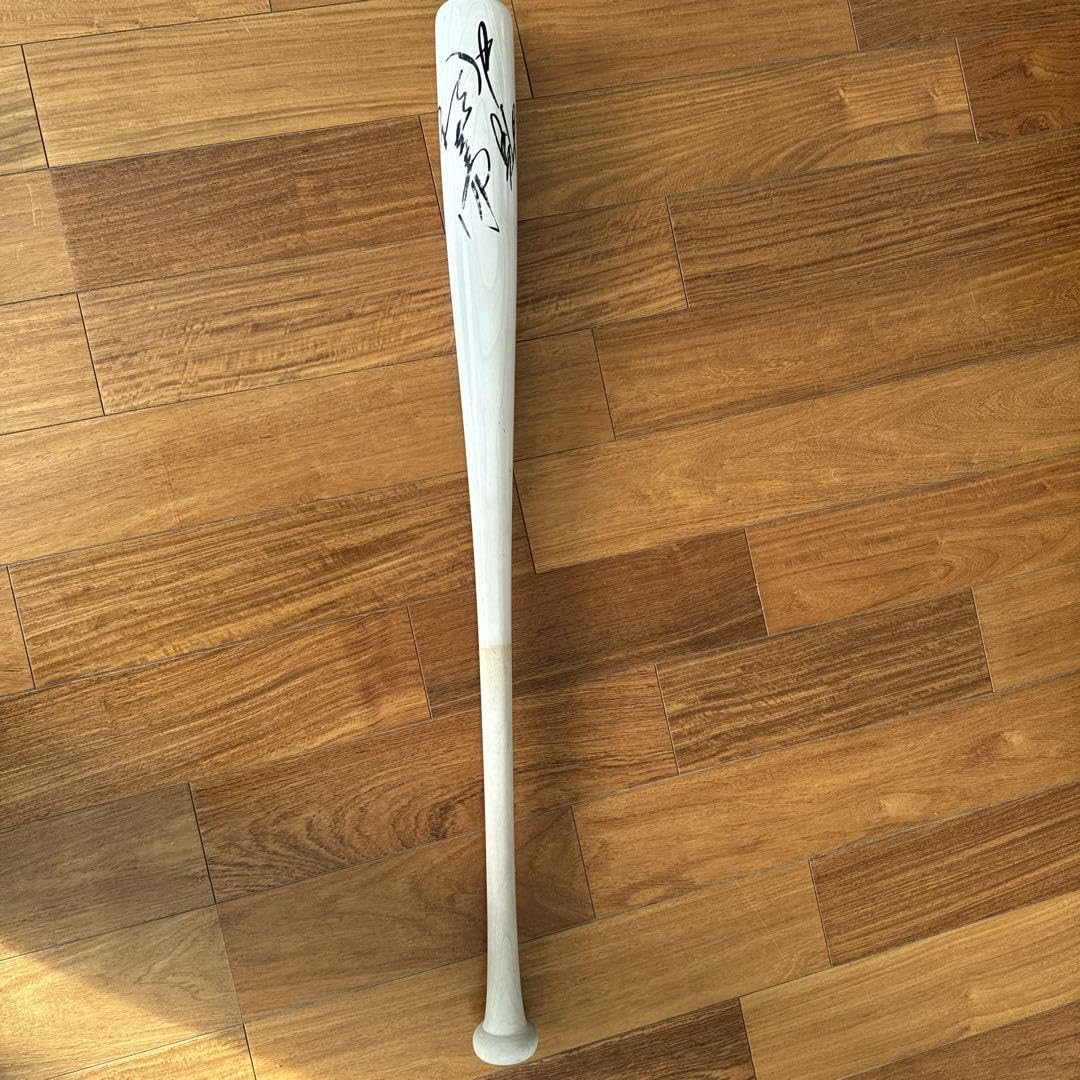 福留孝介　直筆サイン　バット　中日ドラゴンズ Amazon.co.jp: 元中日ドラゴンズ 福留孝介選手 優勝記念 直筆サイン