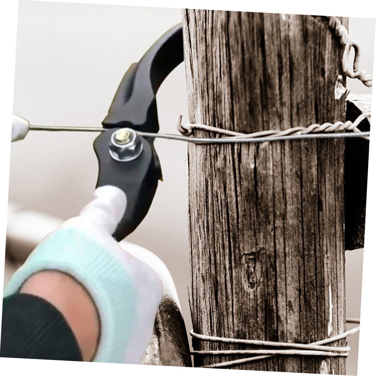 Yardwe Fence Wire Tightener Tool Electric Fence Tensioner Wire Stretcher for Garden Barbed Fixer