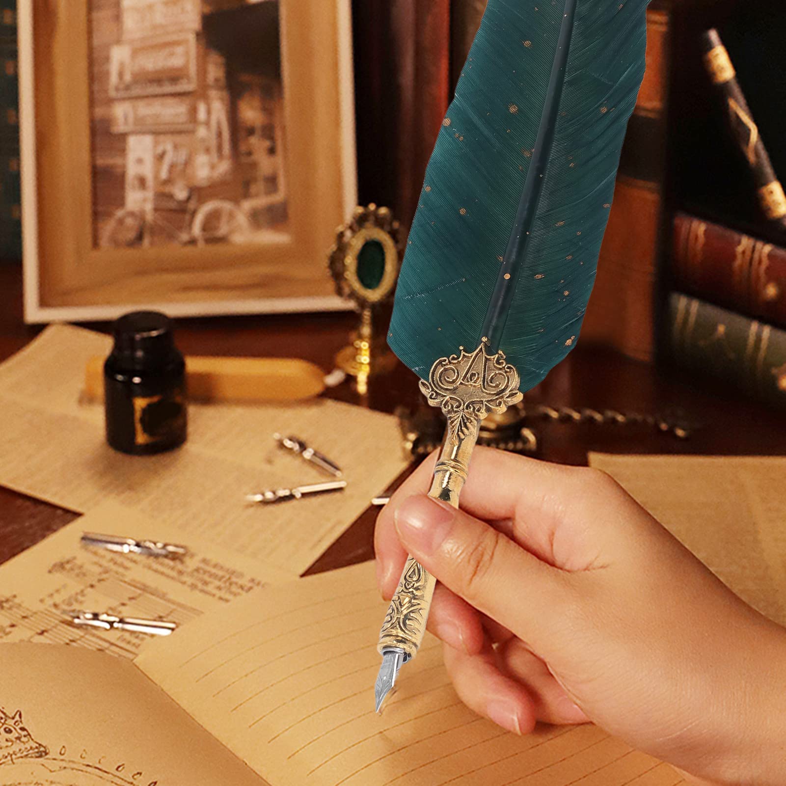 Lot de stylos de calligraphie avec pointe en acier inoxydable, style européen avec pointes de rechange et flacon d'encre pour écriture vintage (pois vert foncé)