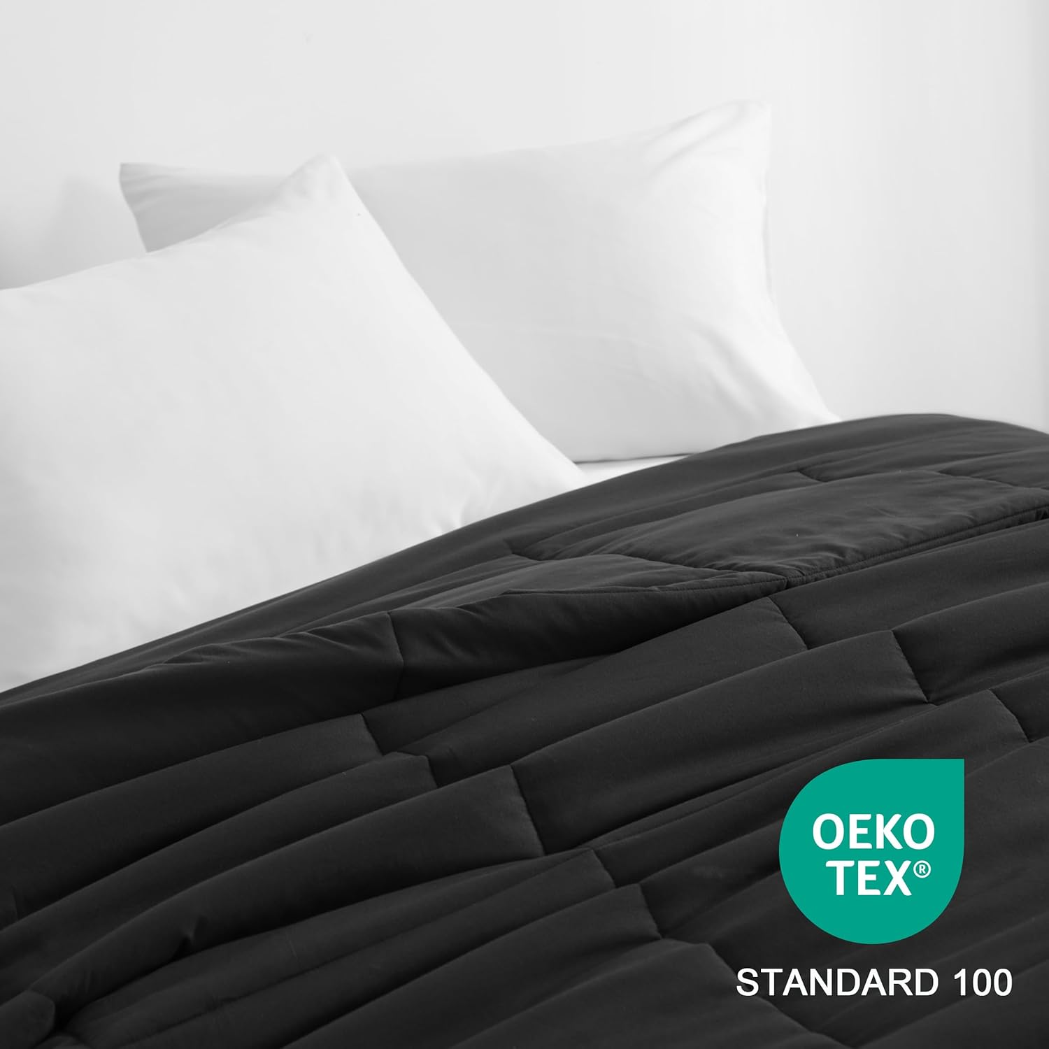 Queen Size Comforter with Quilted Design and Corner Tabs, Anti-Clump & Anti-Shifting, Down Alternative Duvet Insert, Warm & Cozy, Ideal for Bedrooms & Hotels, All-Season Bedding, A Heartwarming Gift