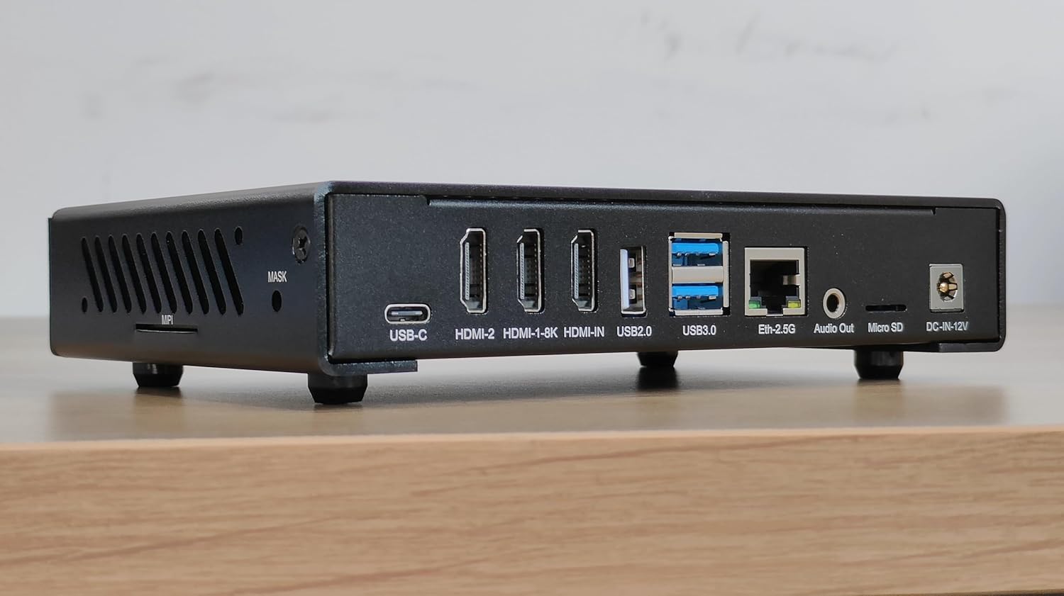 WayPonDEV Black Metal Case for CM3588 NAS Kit Open Source Single Board Computer, Metal Heat Sink for CM3588 Network Storage Module Starter Kit with Cooling Fan