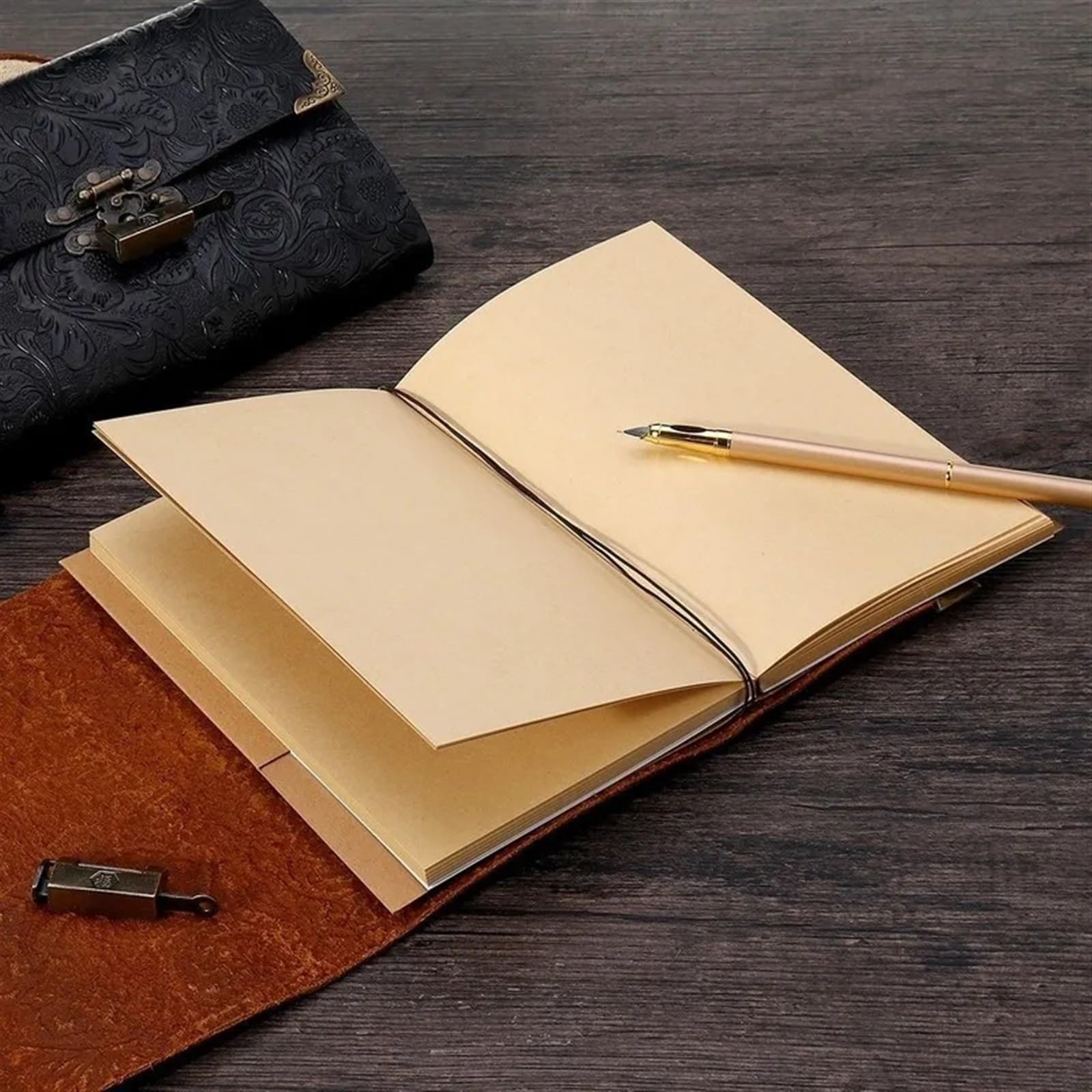 Geprägtes Muster, weiches Leder-Reisenotizbuch mit Schloss und Schlüssel, Tagebuch, Notizblockpapier for geschäftliches Skizzieren und Schreiben für Frauen, Männer, Mädchen und Jungen(Brown)