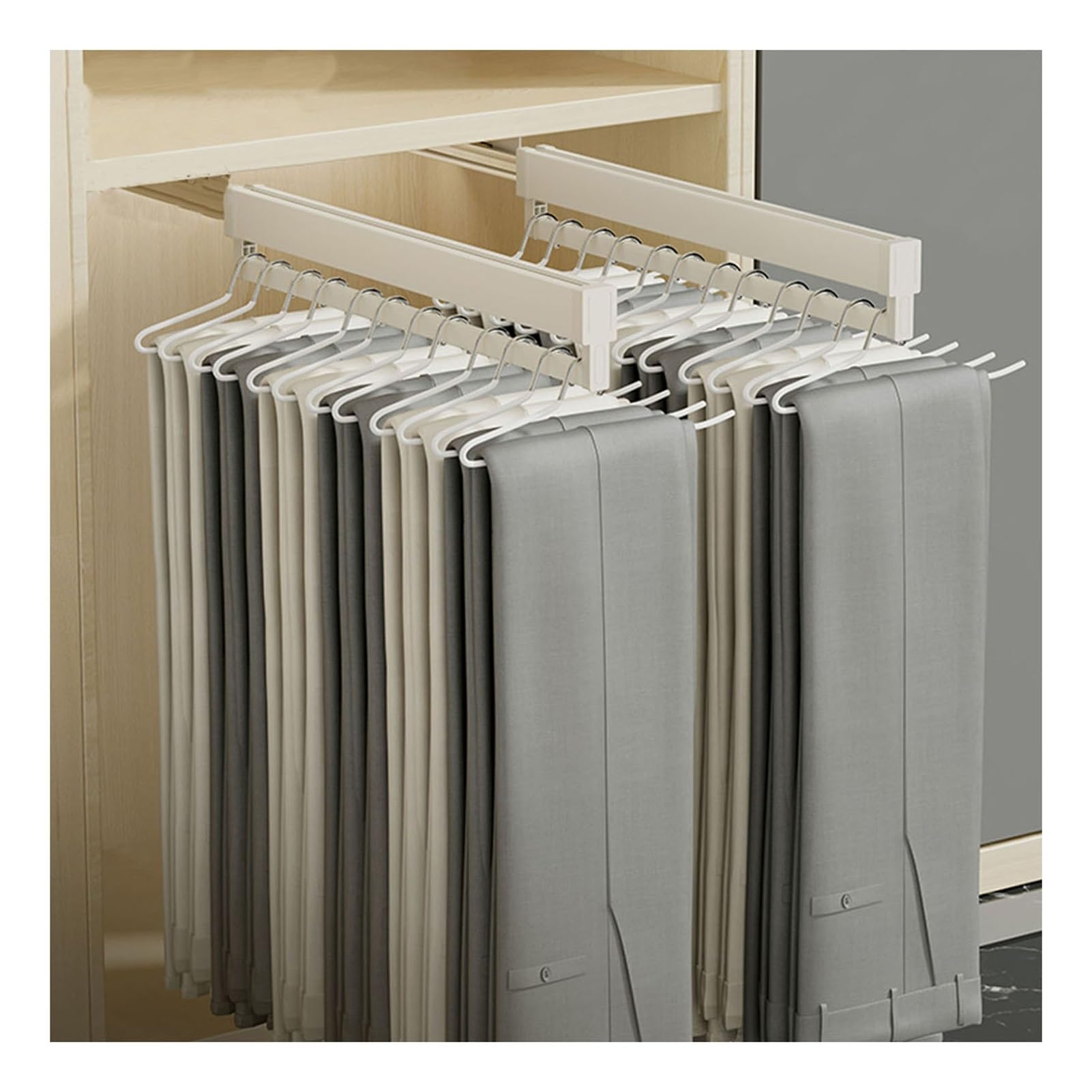 Tringle à vêtements extensible pour résoudre le manque de place dans vos placards de maison
