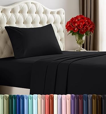 Utopia Bedding Queen Sheet Set – 4 Piece Bed Sheets for Queen Size Bed, Soft and Breathable Microfiber, Includes 1 Fitted Sheet, 1 Flat Sheet and 2 Pillowcases (Grey)