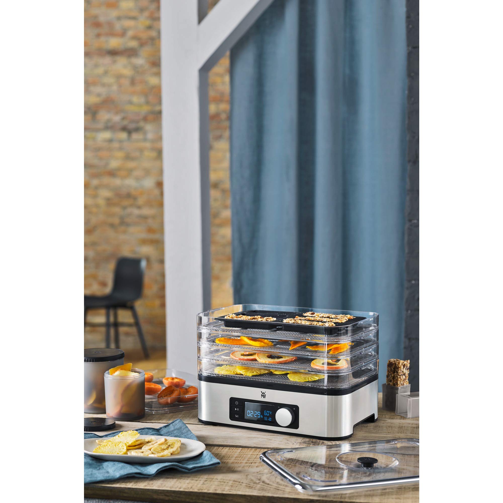 WMF KitchenMinis Essiccatore Compatto Snack to Go, in Acciaio Cromargan con 5 Griglie di Essicazione in Tritan, Sistema Silenzioso, Essicatore con Display LCD e Timer Programmabile, Dim. 28 x19x21 cm