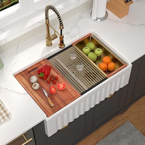 White Double Bowl Kitchen Sink Luxury 33 Inch Farmhouse Sink Fireclay Workstation 33x20 Inch Large Apron Front Kitchen Sinks Porcelain Ceramic Farm Farmer Style 50/50 With Gold Accessories