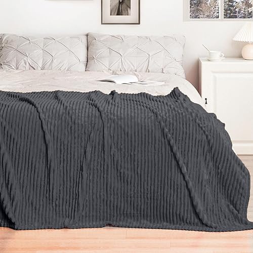 Vista 200 de Vessia Manta de franela de forro polar, 300GSM, acogedora manta a rayas verde salvia para sofá, cama y sofá, cálida y suave, acogedora manta