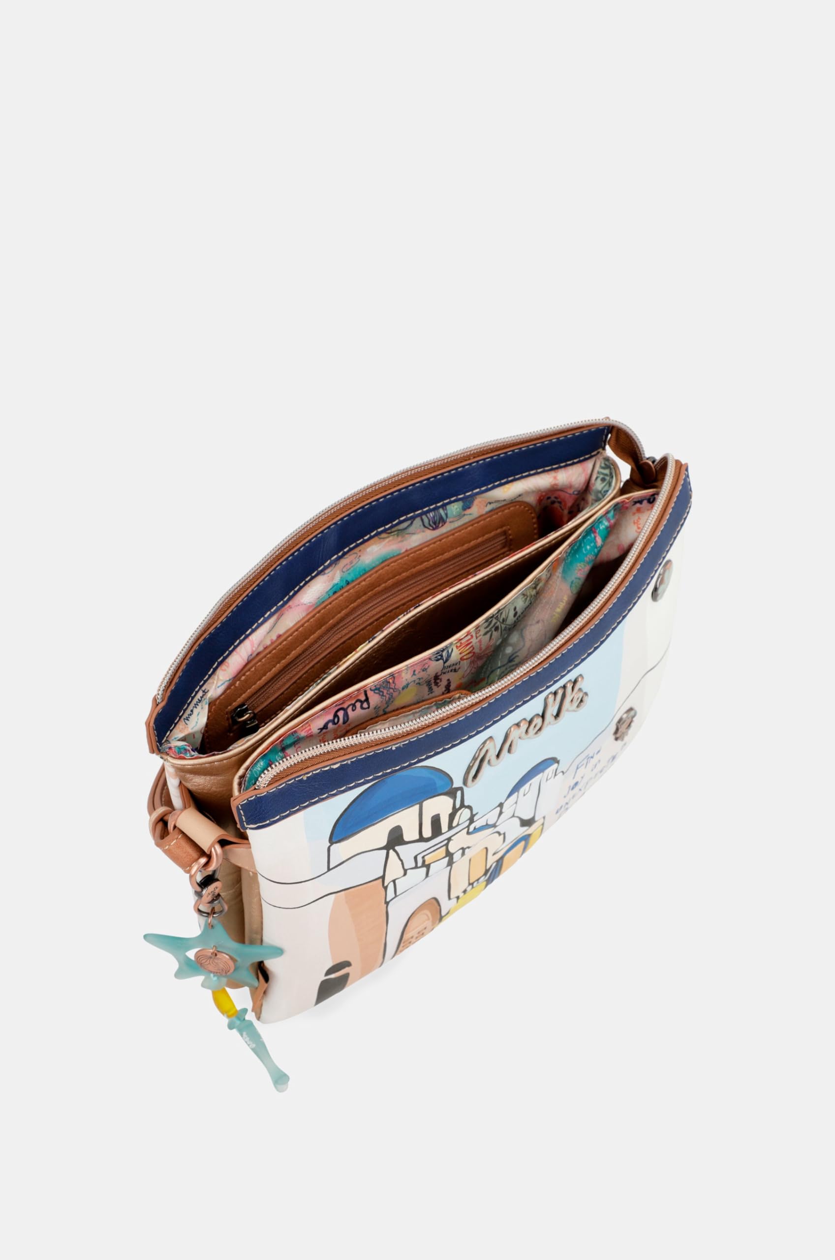 ANEKKE Anekke Mediterranean Wandelrugzak met Sunrise-klep, accessoires en accessoires voor dames, Anekke tassen voor dames, afmetingen A-26B-34/34/5 cm, Verschillende kleuren