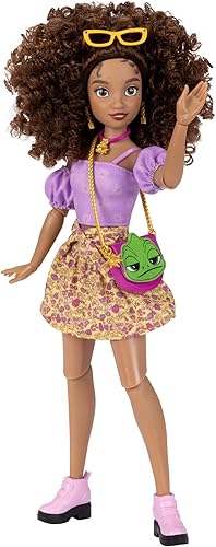 Miniatura 8 de Disney ily 4EVER Dolls Rapunzel de 11.5 pulgadas de alto con 13 puntos de articulación, dos trajes completos para mezclar y combinar y anillo de