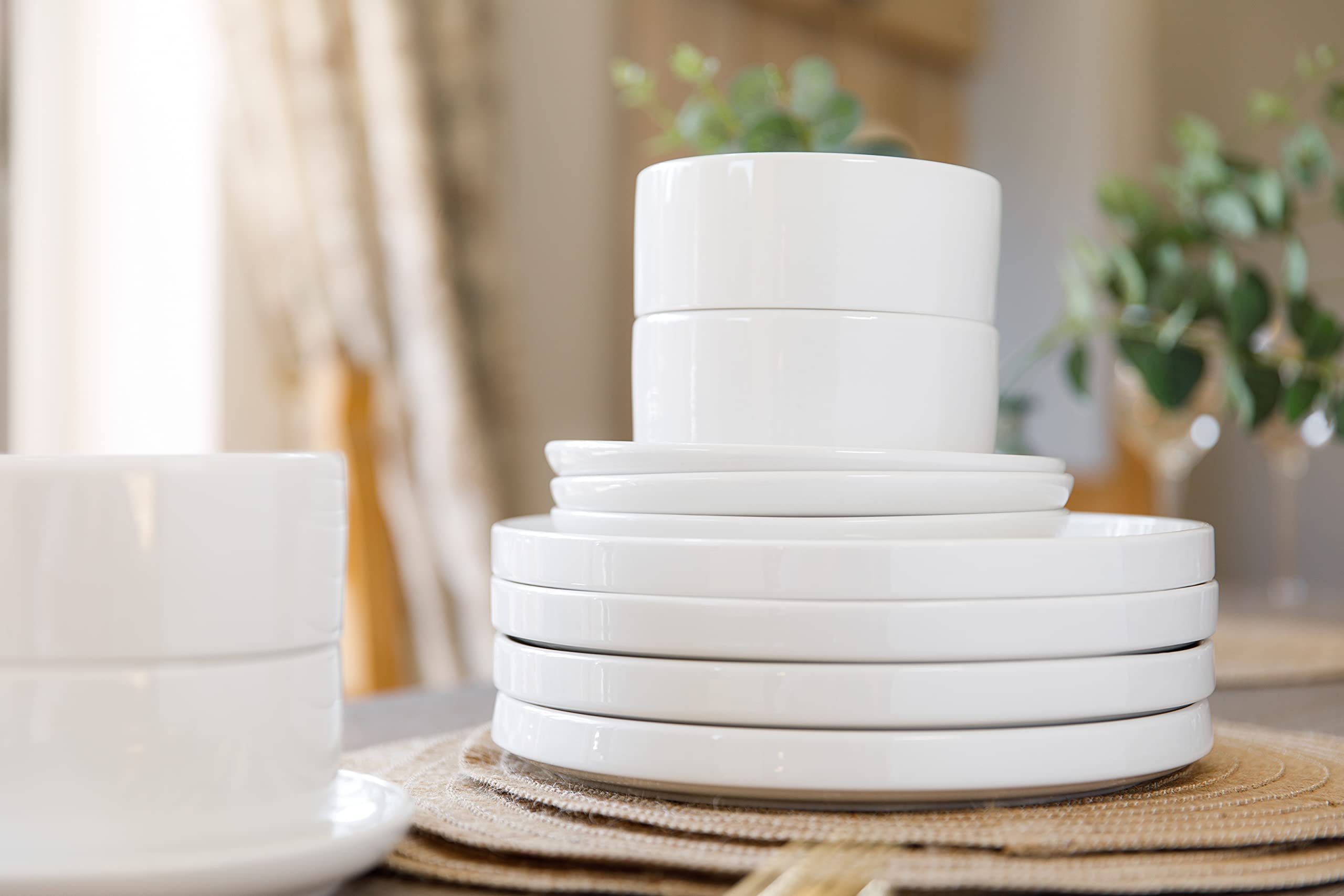 Mikasa Juego de Vajilla Camberlie, Platos y Tazones de Estilo Escandinavo de Porcelana Blanca, 12 piezas