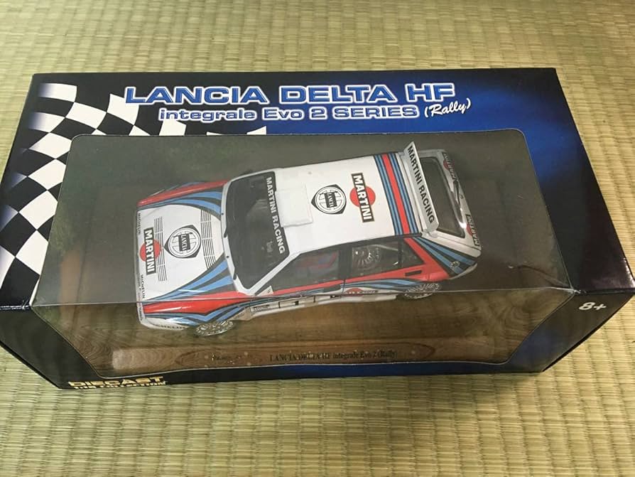 Amazon.co.jp: RICKO lancia delta ランチアデルタ 1/18 ミニカー 1