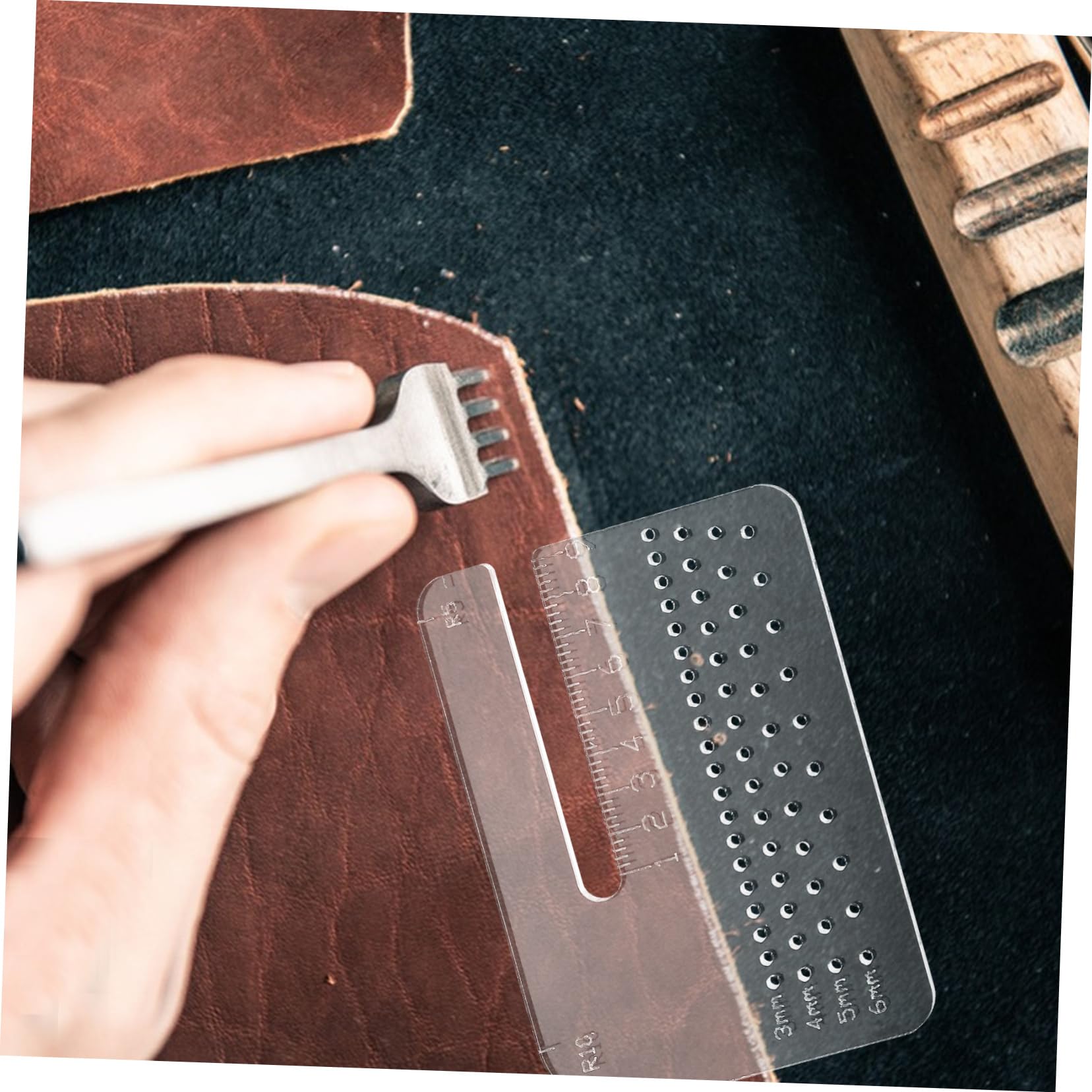 Cabilock Leather Punching Aid Plate Acrylic Hole Punch Belt Punch Tool for Leather Crafting 4mm Thick Design