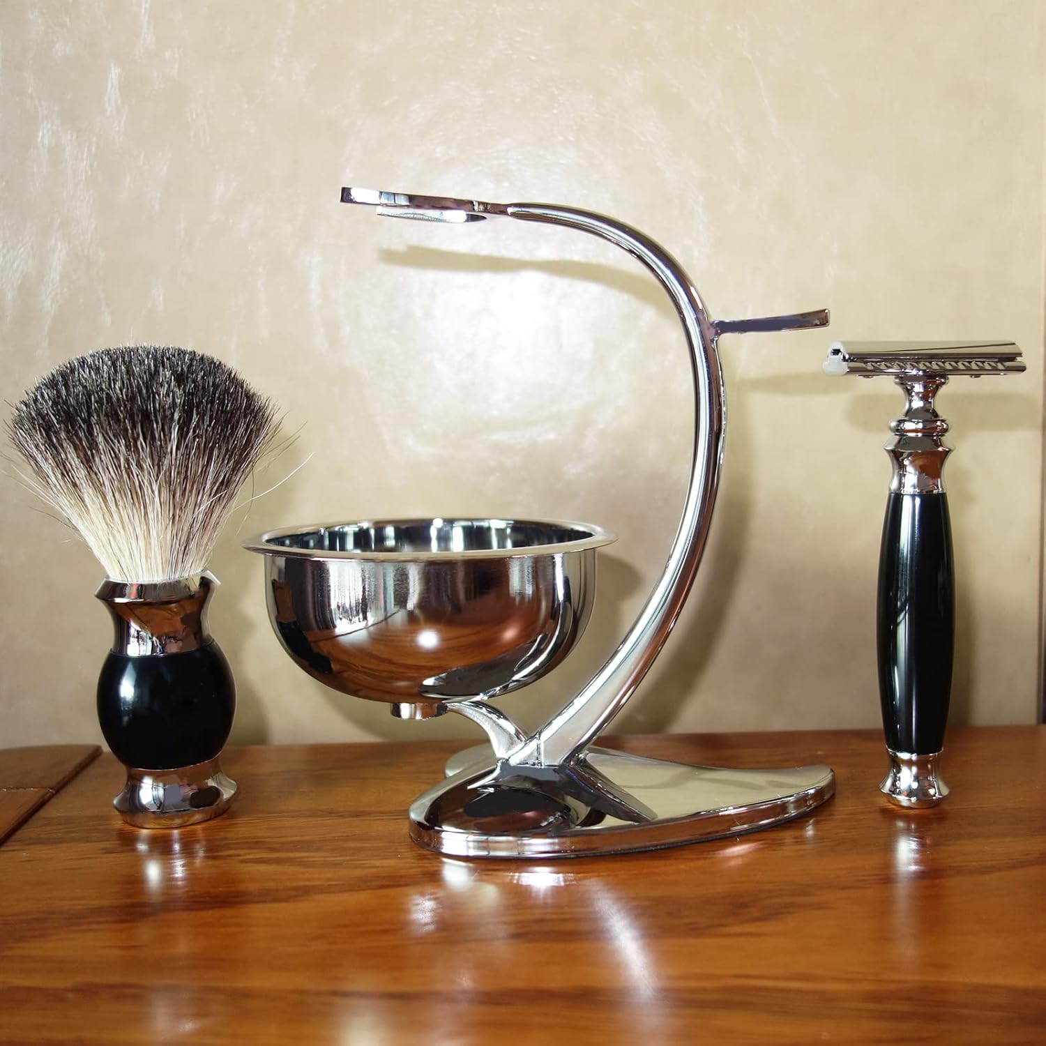 Classic Men's Double Edge Safety Razor Kit includes Pure Badger Hair Shaving Brush,Heart Shape Razor & Brush Stand Holder and Shaving Bowl Christmas Original Gift Set