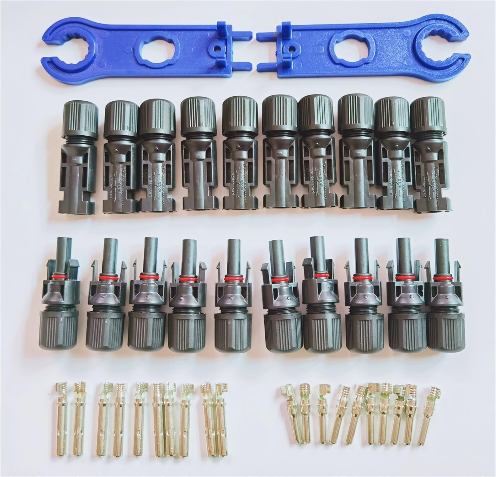 Calrad Electronics 55-866F-12 HD15 Female- 5(BNC) Males 12'