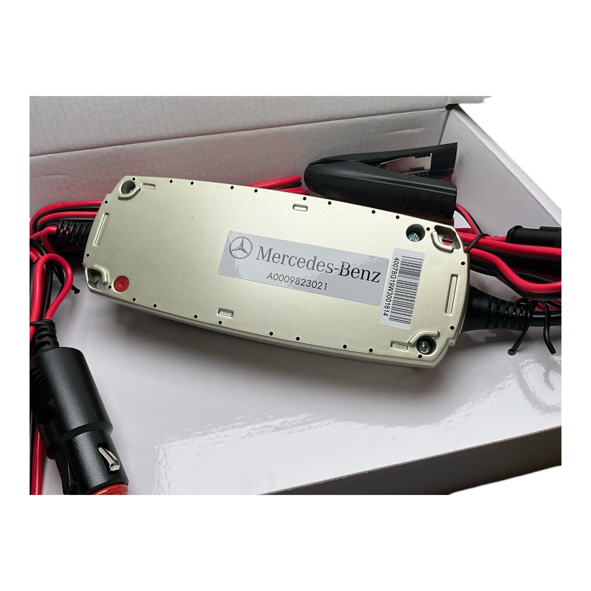 Mercedes-Benz Caricabatteria con Carica di mantenimento, 3, 6A, ECE