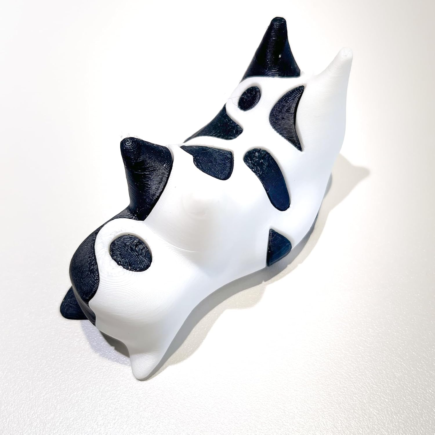 3D Printed Cat Puzzle, Cute Desk Toy, Fidget Figure, Red/Black/White Modular Design, Stress Relief Cat Ornament, PLA Material, Unique Gift for Cat Lovers (Lying on One's Back（B&W）)