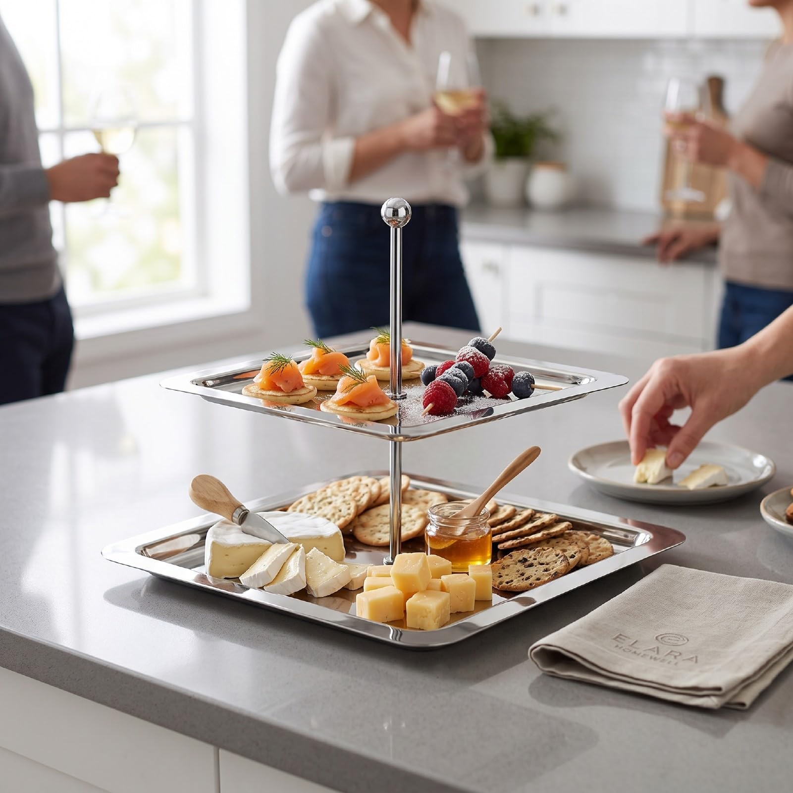 Pssopp Vassoio da Dessert in Acciaio Inox, Servitoio Rettangolare a 2 | Finitura a Specchio, Resistente e Facile da Pulire, Design Salvaspazio, Ideale per Torte, Frutta e pasticceria.