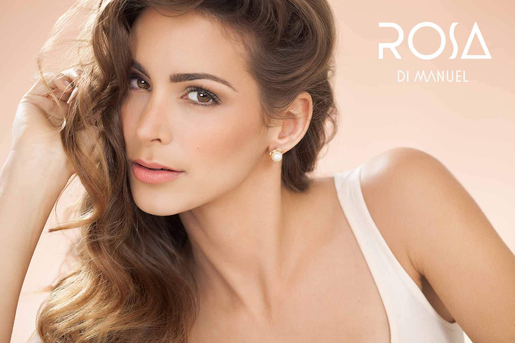 Orecchini in oro 18 kt per neonati, da bambina o da donna, con perla coltivata. Con chiusura di sicurezza.