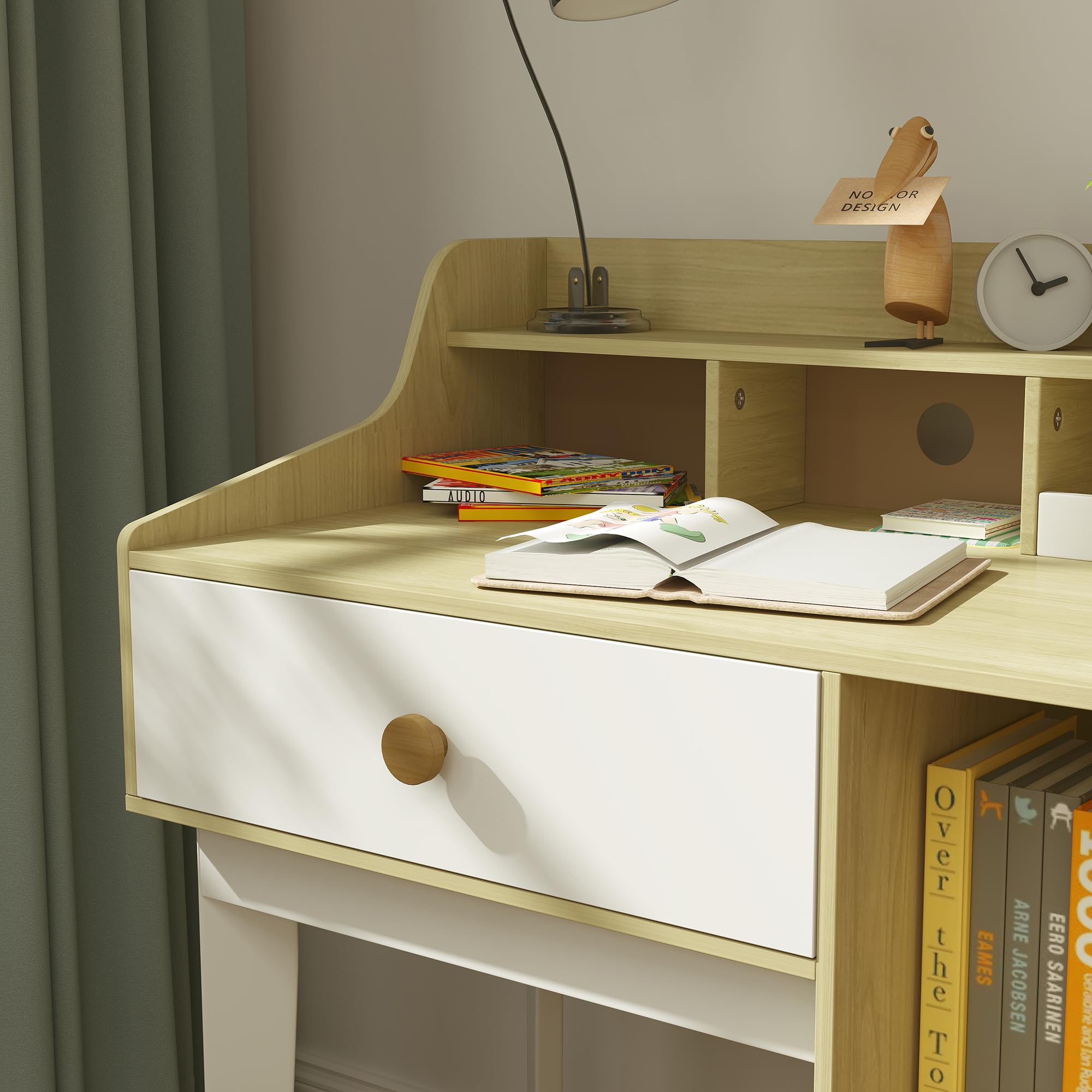AIYAPLAY Set Scrivania per Bambini di 3-10 Anni e Sedia in MDF, Banco Scuola per Bambini con Ripiani Portaoggetti e Cassetto, Bianco e Legno