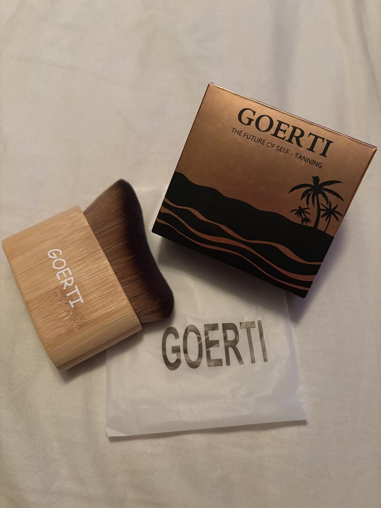 GOERTI Kabuki Self Tanner Brush Ultra Soft Kabuki Makeup Brush for Face & Body, Flawless Self Tanning Tan Applicator for Liquid Cream Powder Foundation, Bronzer, Tanning Mousse & Shimmer Glow - Bamboo Handle 14 PCS
