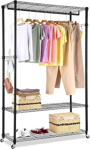 Homdox Perchero para ropa con estantes ajustables de alambre de 3 niveles estante resistente para ropa 1 barra para colgar 2 ganchos laterales negro