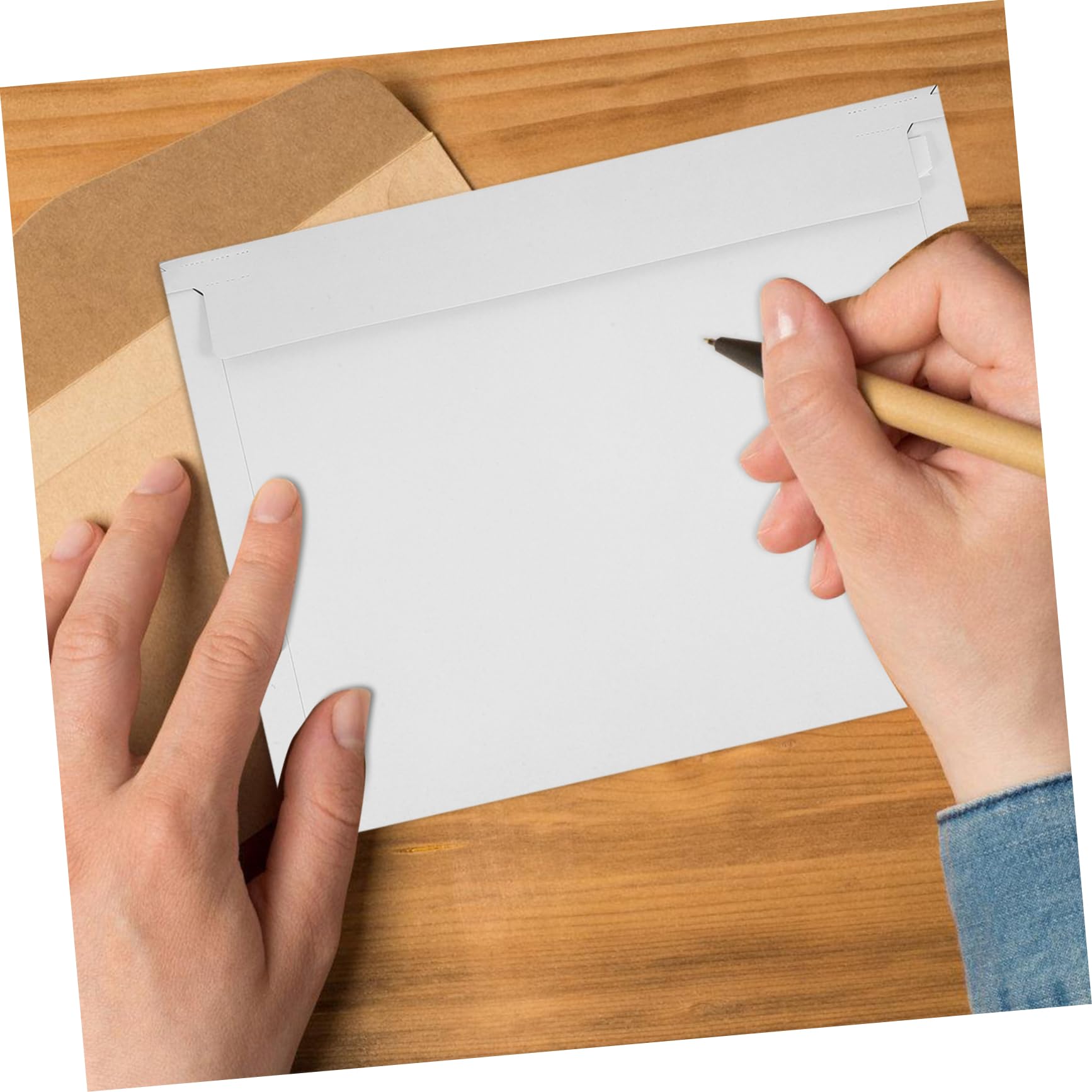 Mipcase 30pezzi Busta Porta Documenti Rigida Autosigillante in Cartone Spessa Buste per Spedizione di Articoli e Documenti Chiusura Sicura senza Adesivo Aggiuntivo