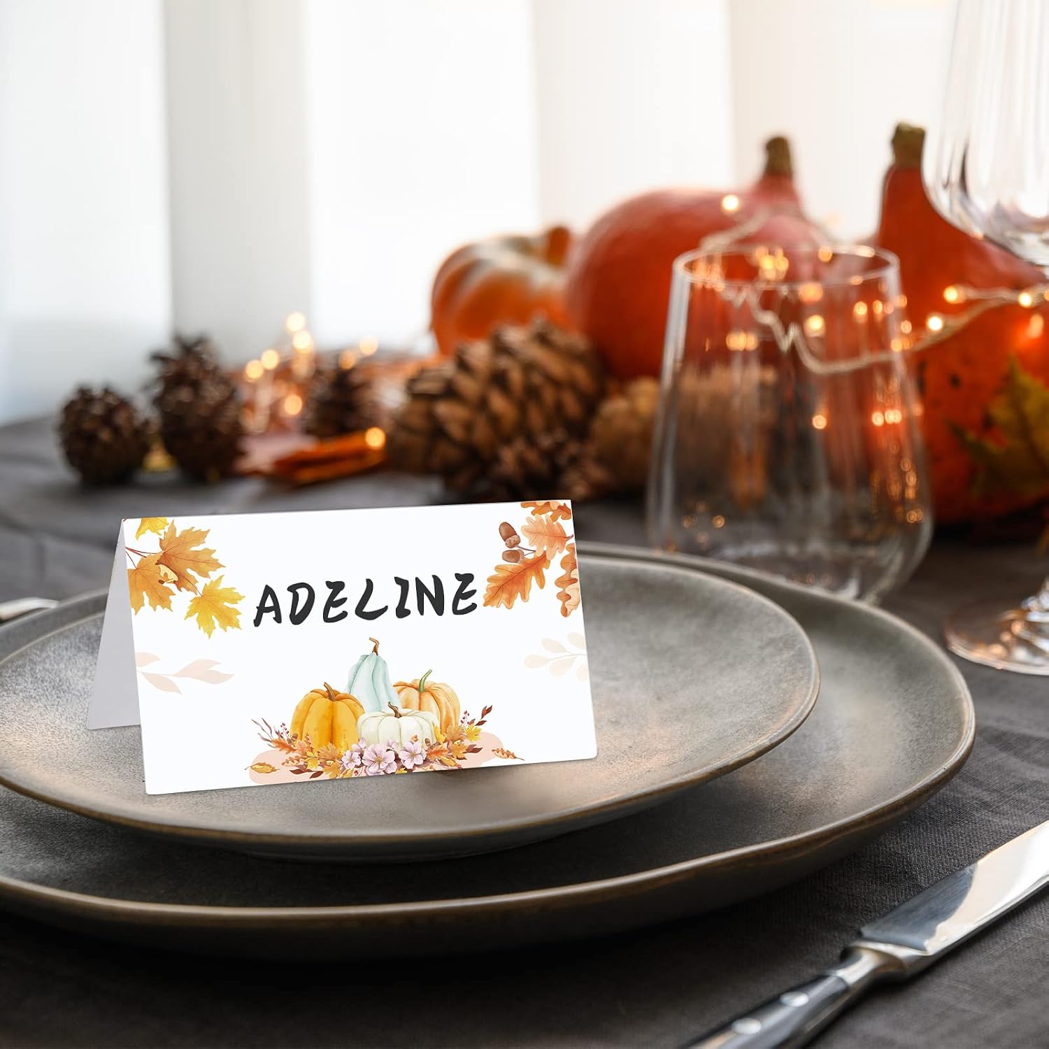 Fumete 100 Pcs Thanksgiving Place Card Fall Table Place Card Pumpkin Place Card Guest Seating Tent Card Folded Name Card for Thanksgiving Bridal Shower Birthday Harvest Party Supplies, 3.5 x 3.9 Inch
