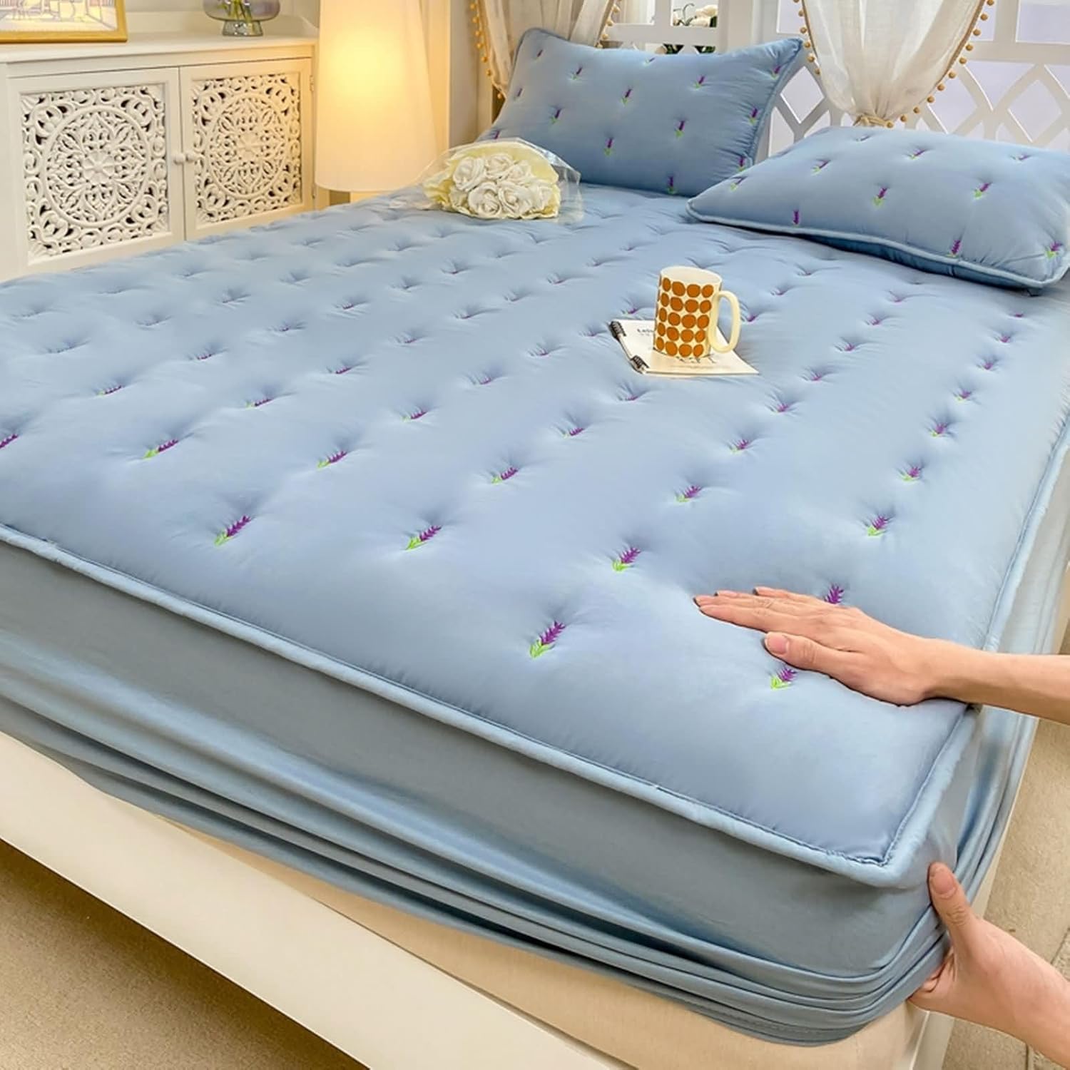 Beydodo Fitted Bed Sheets with Deep Pocket, Fitted Bed Sheet 120x200cm Solid Pink with Lavender Pattern, Polyester Fitted Bed Sheet for Dorm