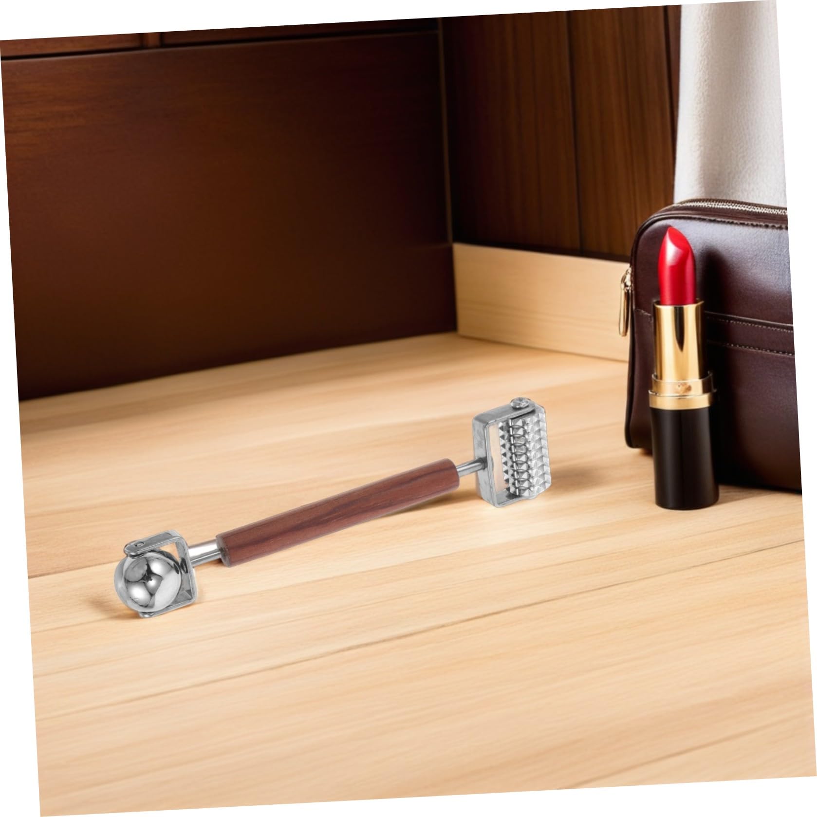 Massaggiatore Viso Manuale in Legno e Acciaio Inossidabile Design 3d Doppia Testa, Portatile e Rilassa Tensioni Muscolari per Cura della Pelle Viso e Collo