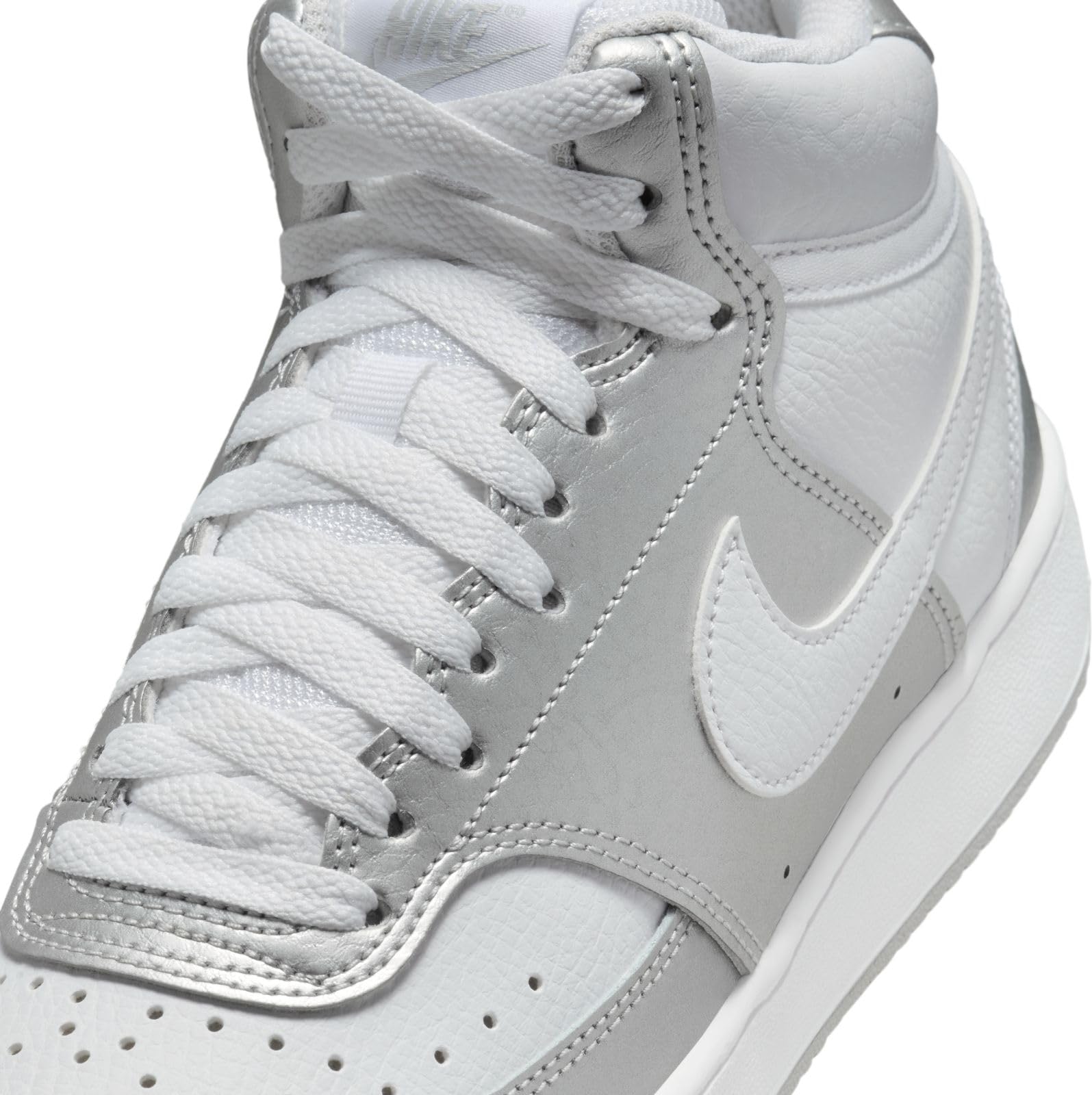 Nike Women's Low-Top Sneakers, White Metallic Silver, 10