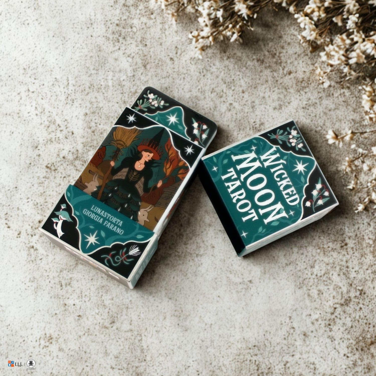Amazon.co.jp: I.I.J タロットカード ウィキッドムーン・タロット