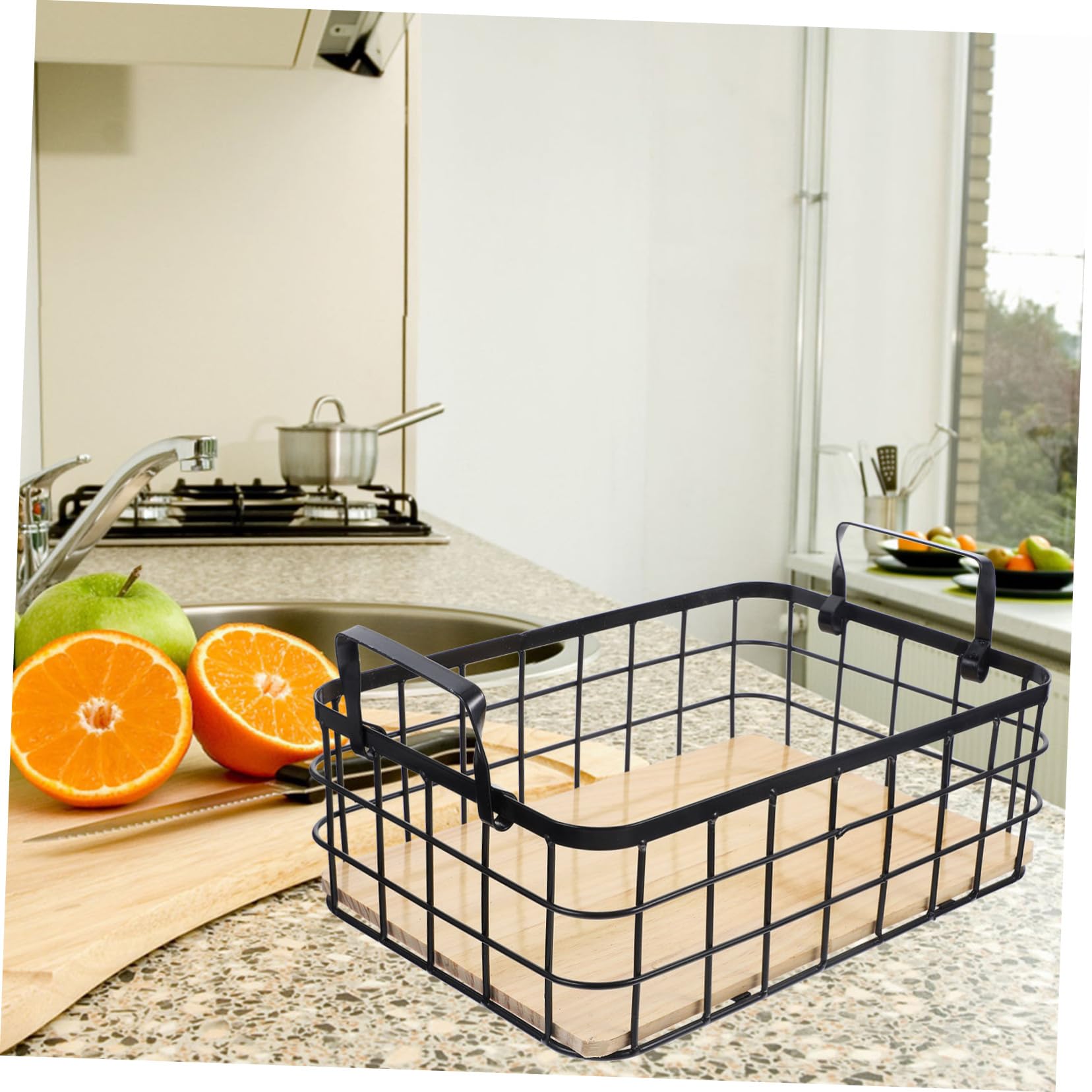 ULTECHNOVO Cesta de Almacenamiento de Alambre Negra Asa y Base de Madera | Rectangular y Robusta, para Frutas y Utensilios del Hogar, Uso en Mesa o Exterior