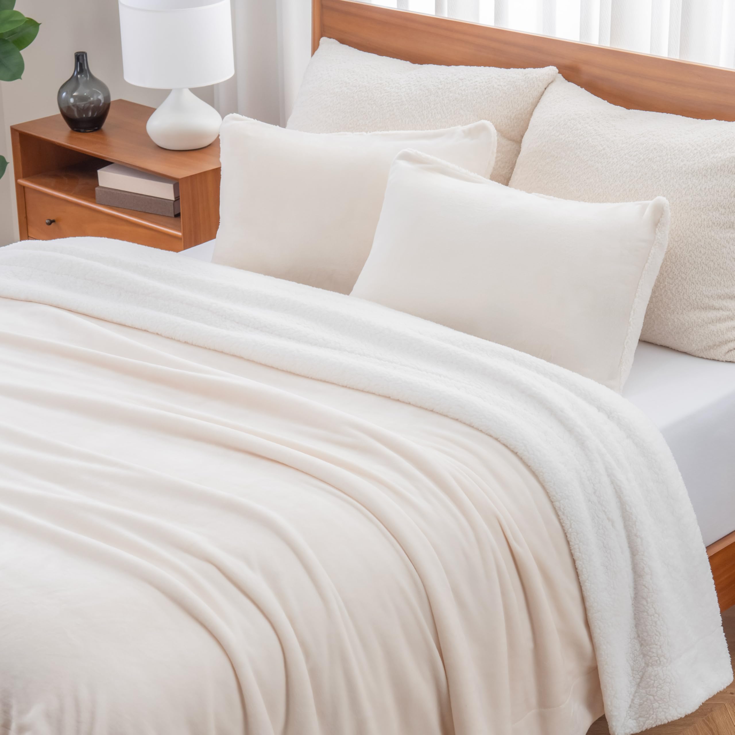 Fleece Blanket Berkshire Bedding Pillow Berkshire Blanketsherpa