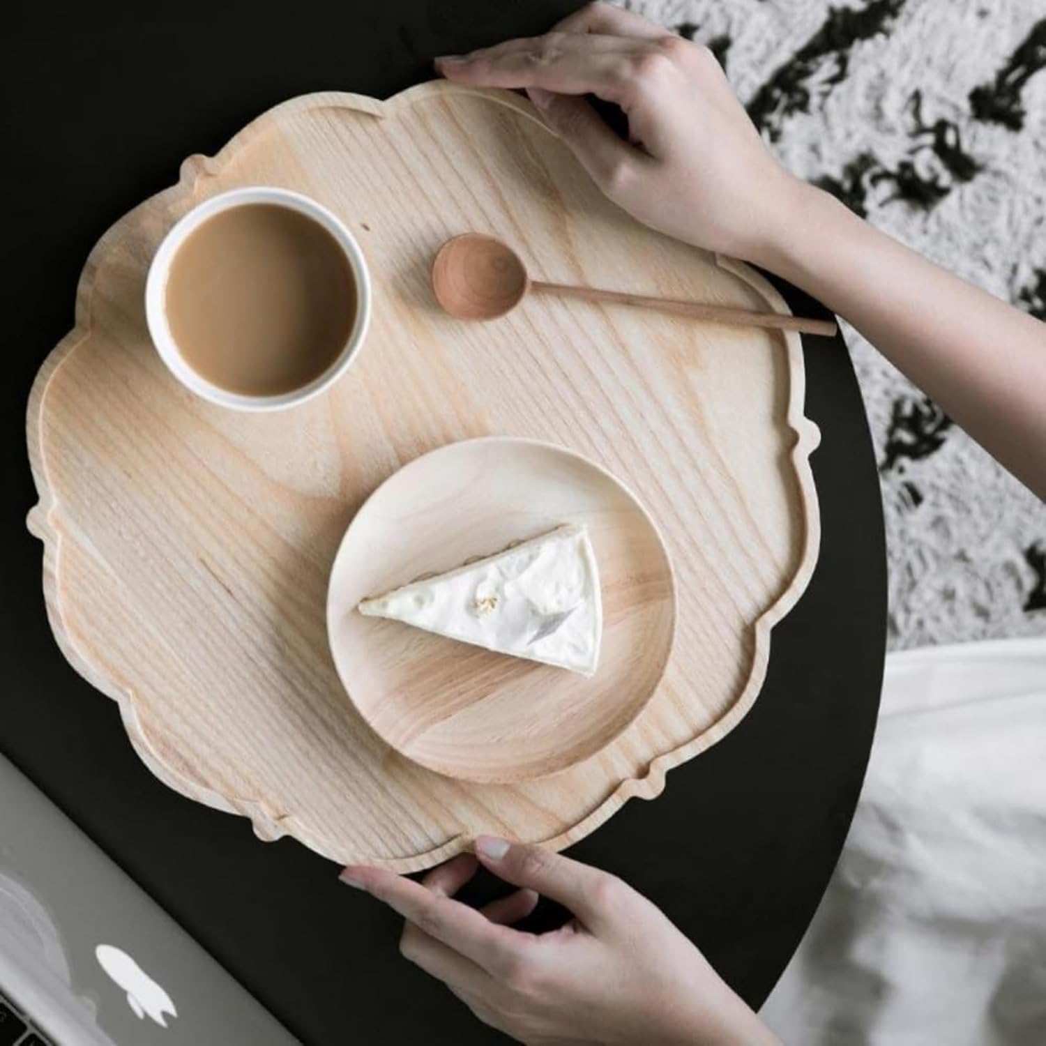 讃岐彫　刳り貫き　刳り抜き　くり抜き　四方 盆　木製　漆器　折敷　香川　漆塗り 讃岐彫 刳り貫き 刳り抜き くり抜き 四方 盆 木製 漆器 折敷 香川 漆塗り