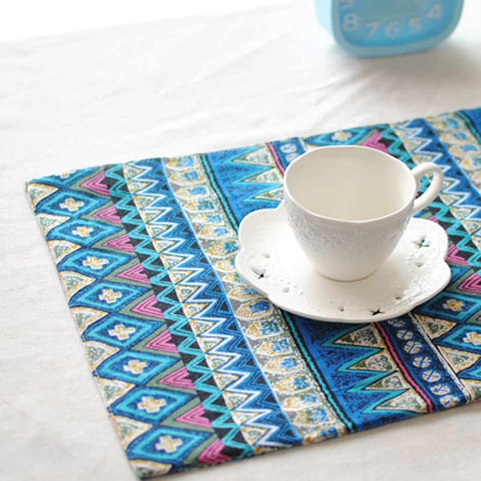 Lot de 8 Set de Table Vintage Dinner 30x40cm, sous Assiette Bleu Motif à Rayures Ondulées Géométriques Coton Lin