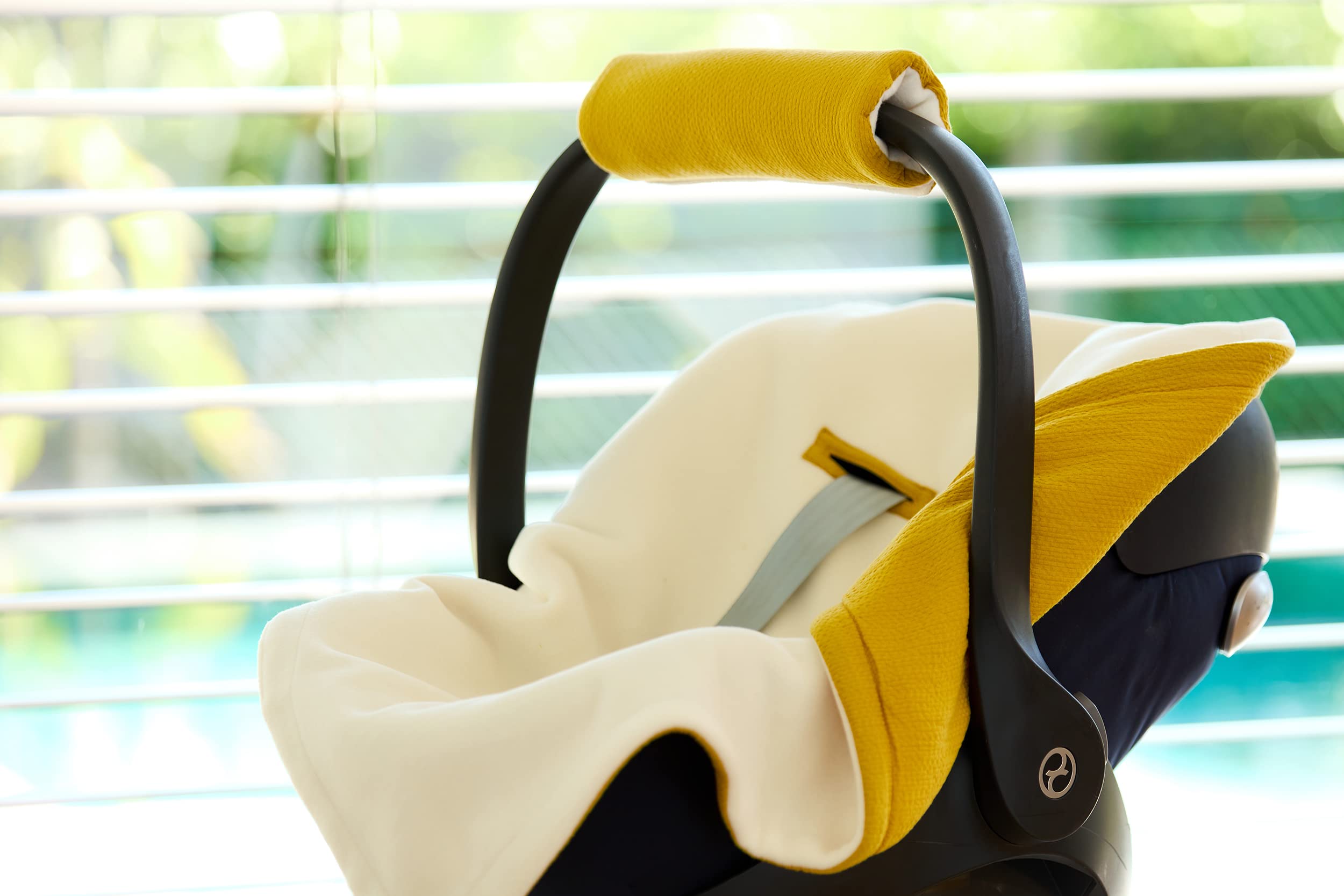 KraftKids Manta para silla de bebé en doble crepé amarillo, 100 x 100 cm, manta de forro polar suave y cálida