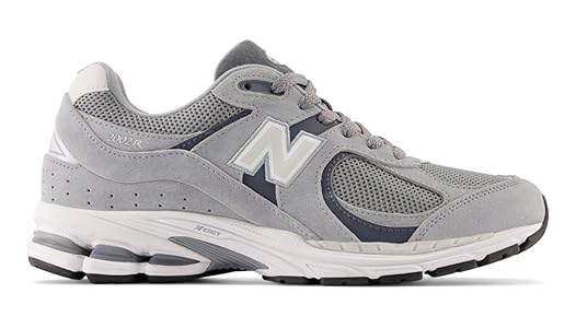 Amazon.com | New Balance Women's 2002R Sneakers, Grey/Grey