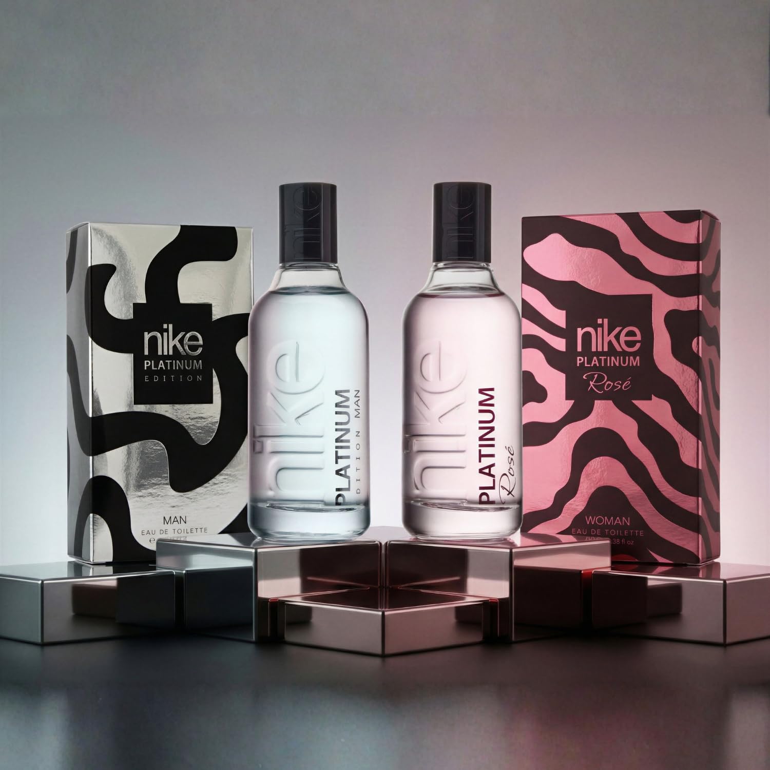 NIKE - Platinum Rosé Woman Pack de 3 x 200 ml, Desodorante Mujer Spray, Desodorante Antimanchas para Todo Tipo de Piel, 0% Sales de Aluminio, de Larga Duración, Fragancia Frutal Amaderada