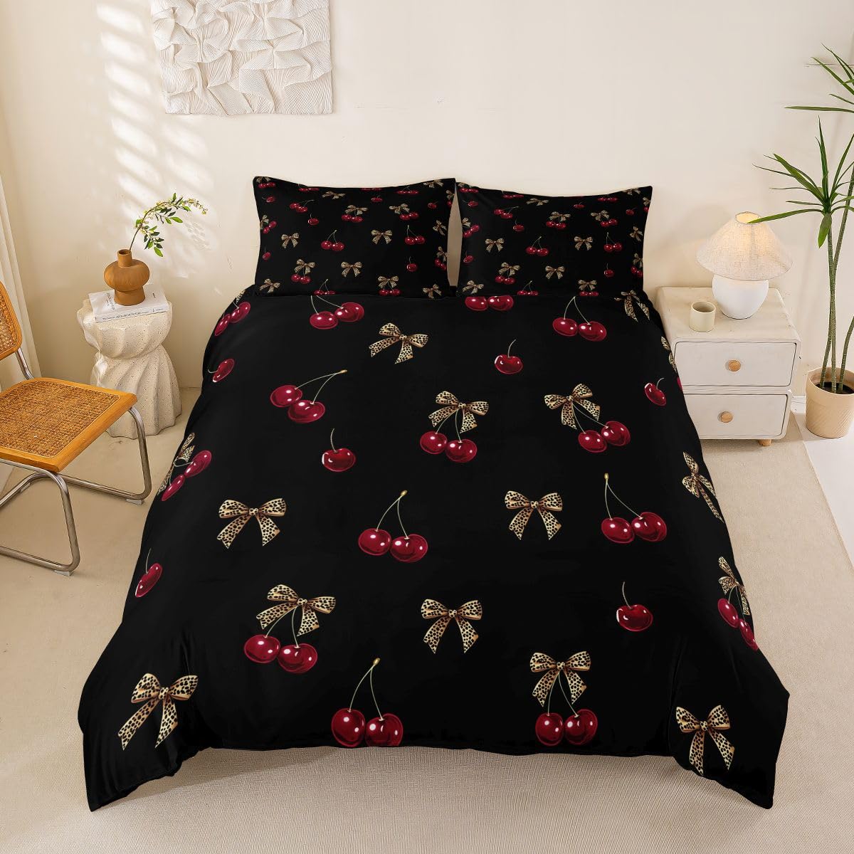Parure de lit cerise et nœud papillon pour une chambre cocooning