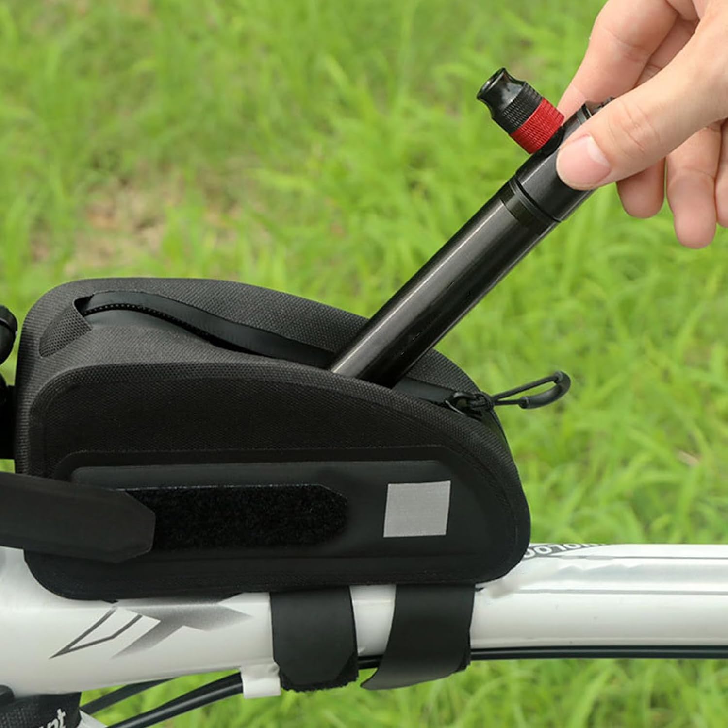 Compacts Aluminum Alloys Bicycles Pumps Adapters Frame Mount Hand Air CO2 Small Cycling Tire Inflators Frame Mount Hand Air