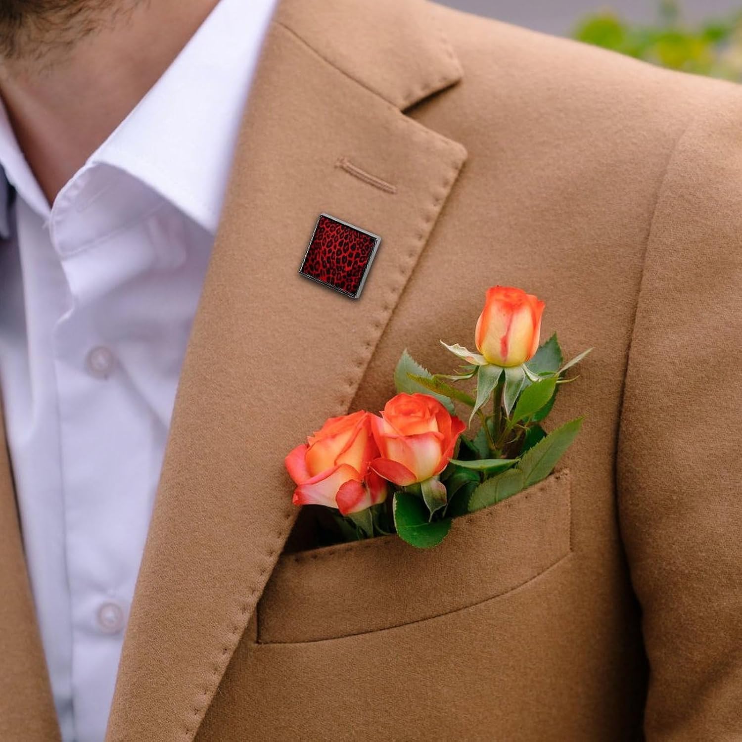 Square Lapel Pins Red Leopard Pattern Metal Square Brooceh Badge for Suits, Backpacks & Hats, Lapel Accessory