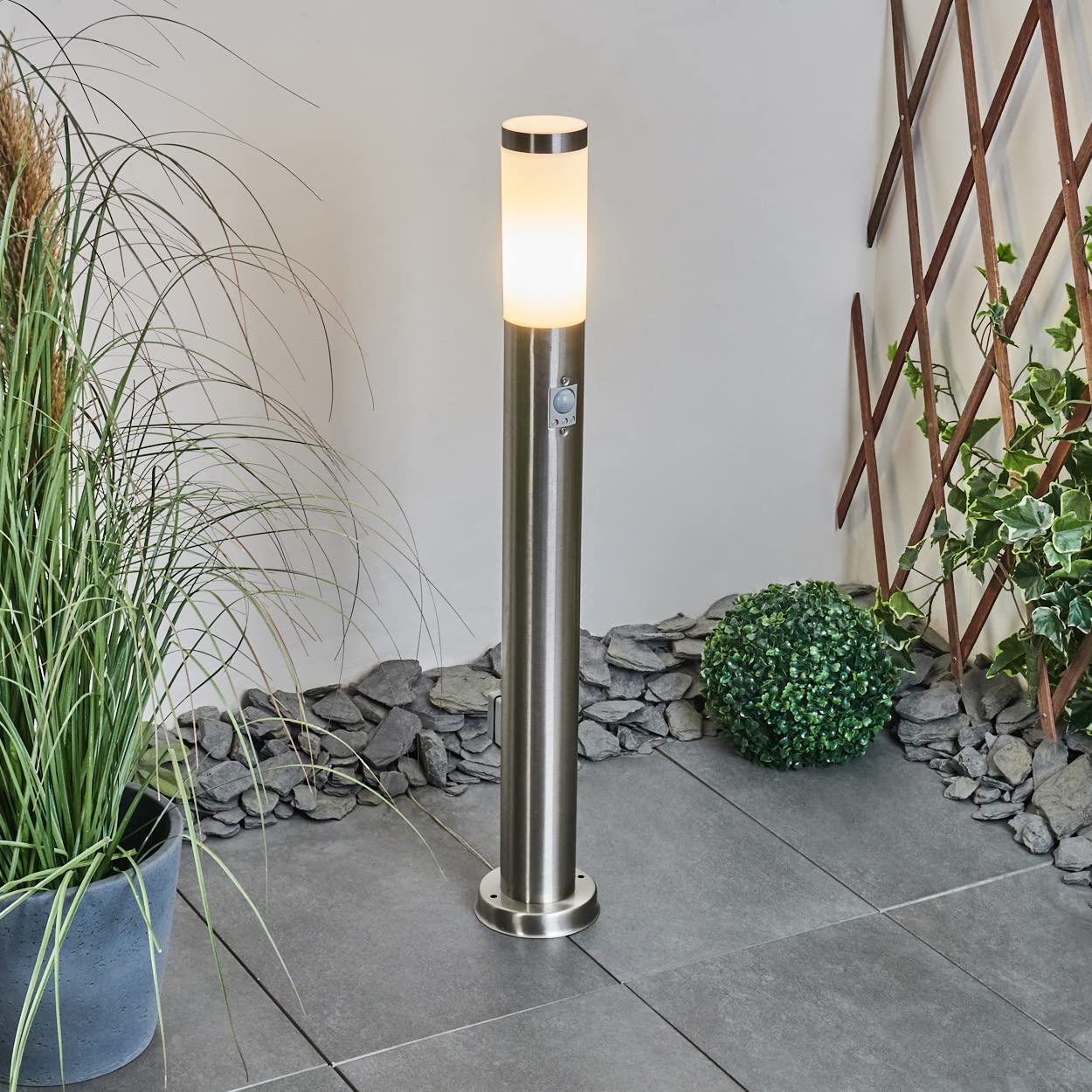 Lámpara de sendero moderna para exteriores Sessa con detector de movimiento, con base de metal/plástico en níquel mate/blanco, luz de 80 cm, lámpara/iluminación de jardín, E27, IP44, sin bombilla(s)