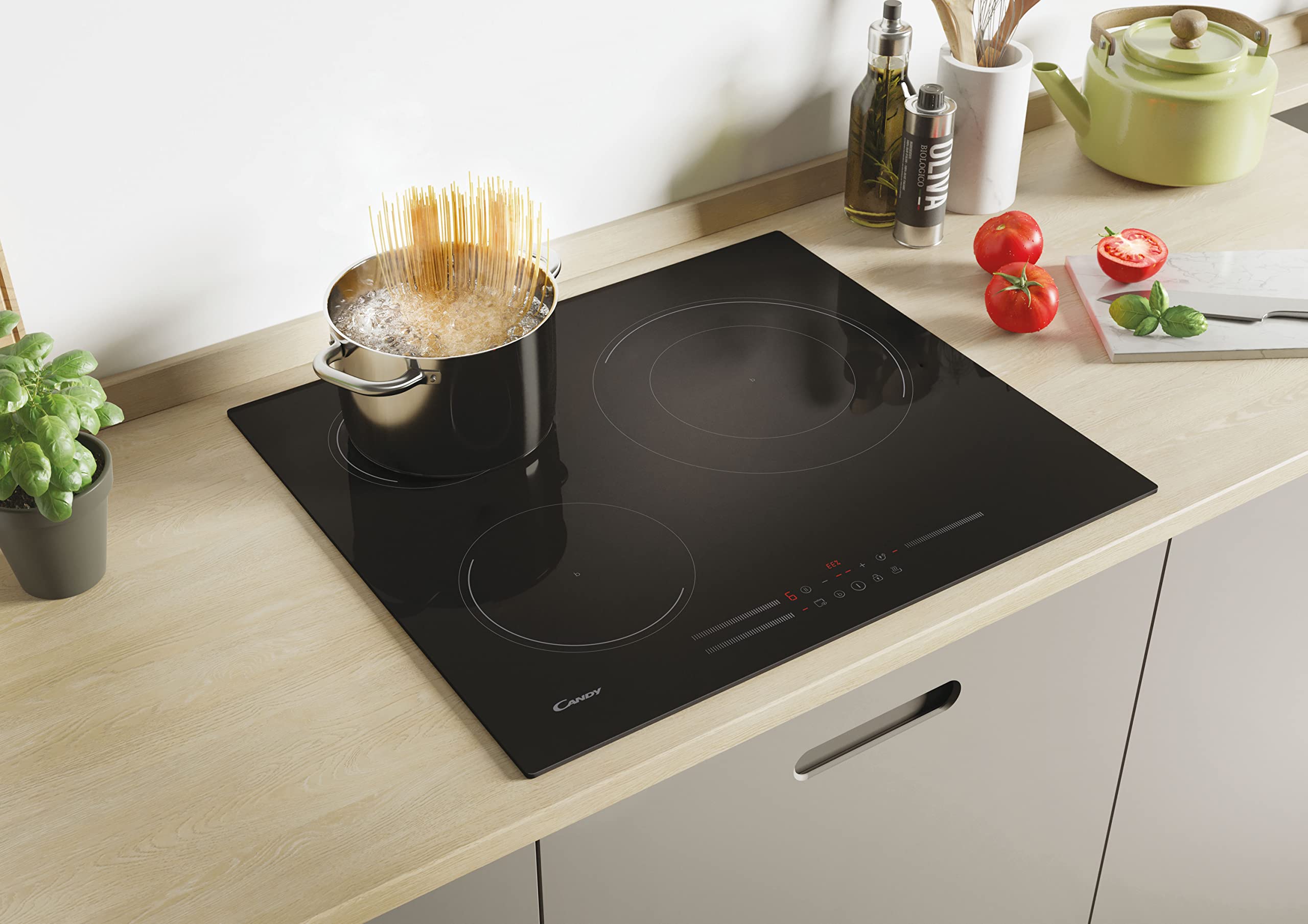 Candy Moderna CIDD633C Plaque à induction, 3 zones, 60 cm, 9 niveaux de puissance et booster, 7,2 kW, commandes coulissantes, indicateur de chaleur, verrouillage de sécurité, alerte surchauffe et