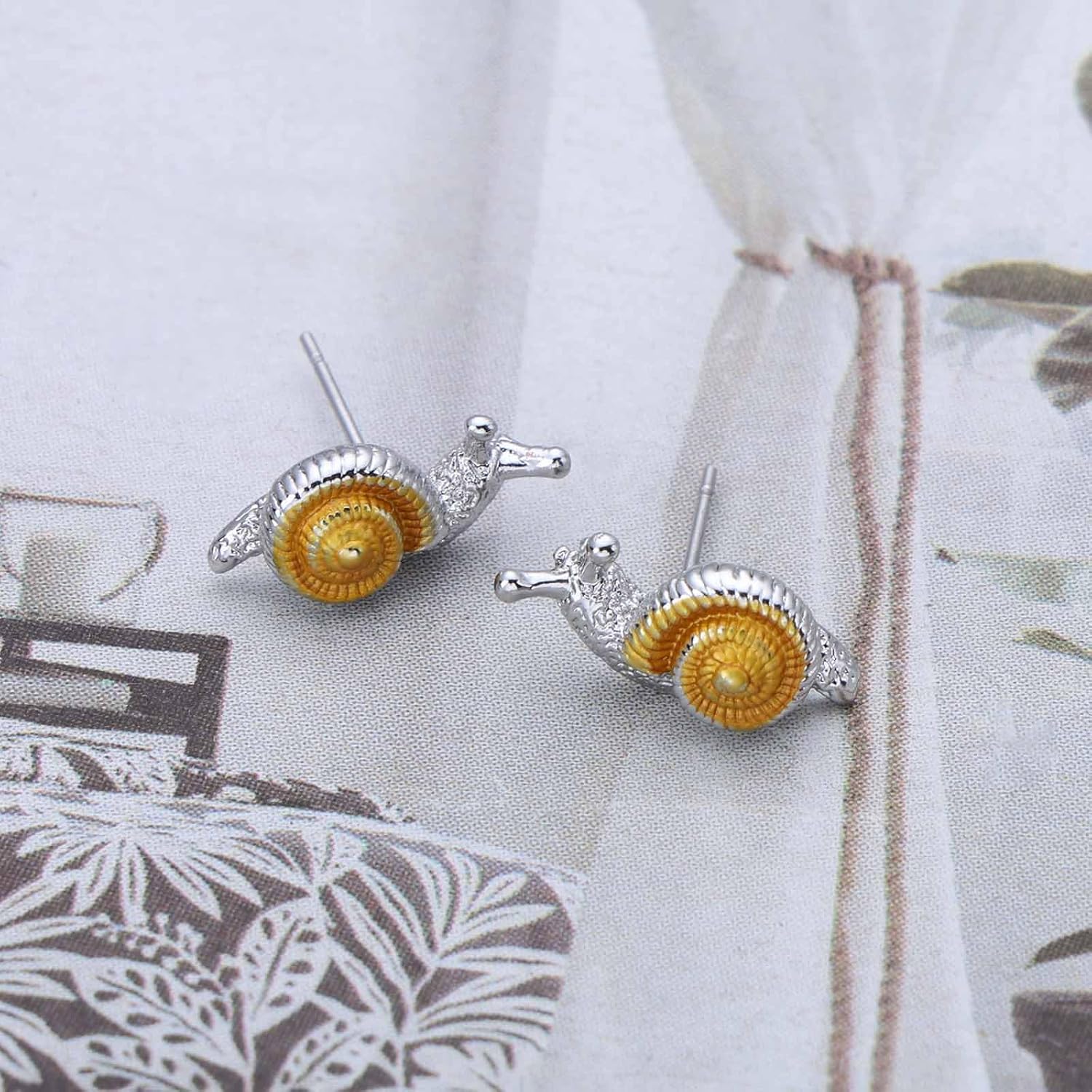 Small Snail Earrings Silver Gold Snail Stud Earrings Tiny Snail Animal Earrings Snail Two Tone Earrings Bohemia Earrings Jewelry for Women - Image 3