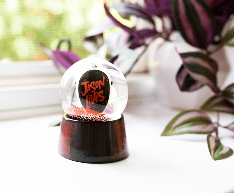 Friday The 13th Jason ジェイソン Horror Globe Friday The 13th Jason Voorhees Horror Globe by NECA