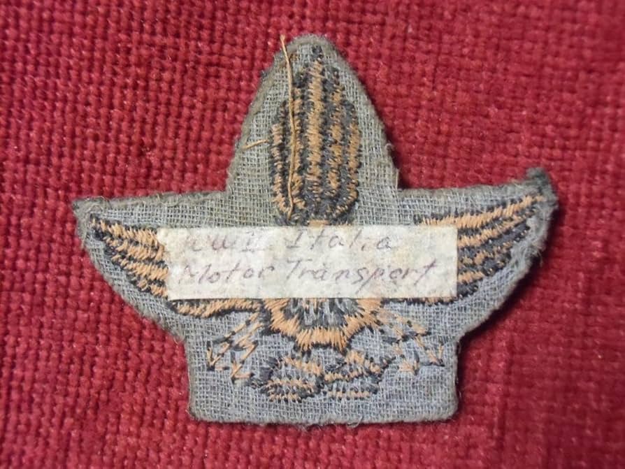 Ｉイタリア軍＊１９４０年代＊陸軍＊輸送軍団略帽章（実物） Amazon.co.jp: イタリア軍1940年代陸軍輸送軍団略帽章 実物